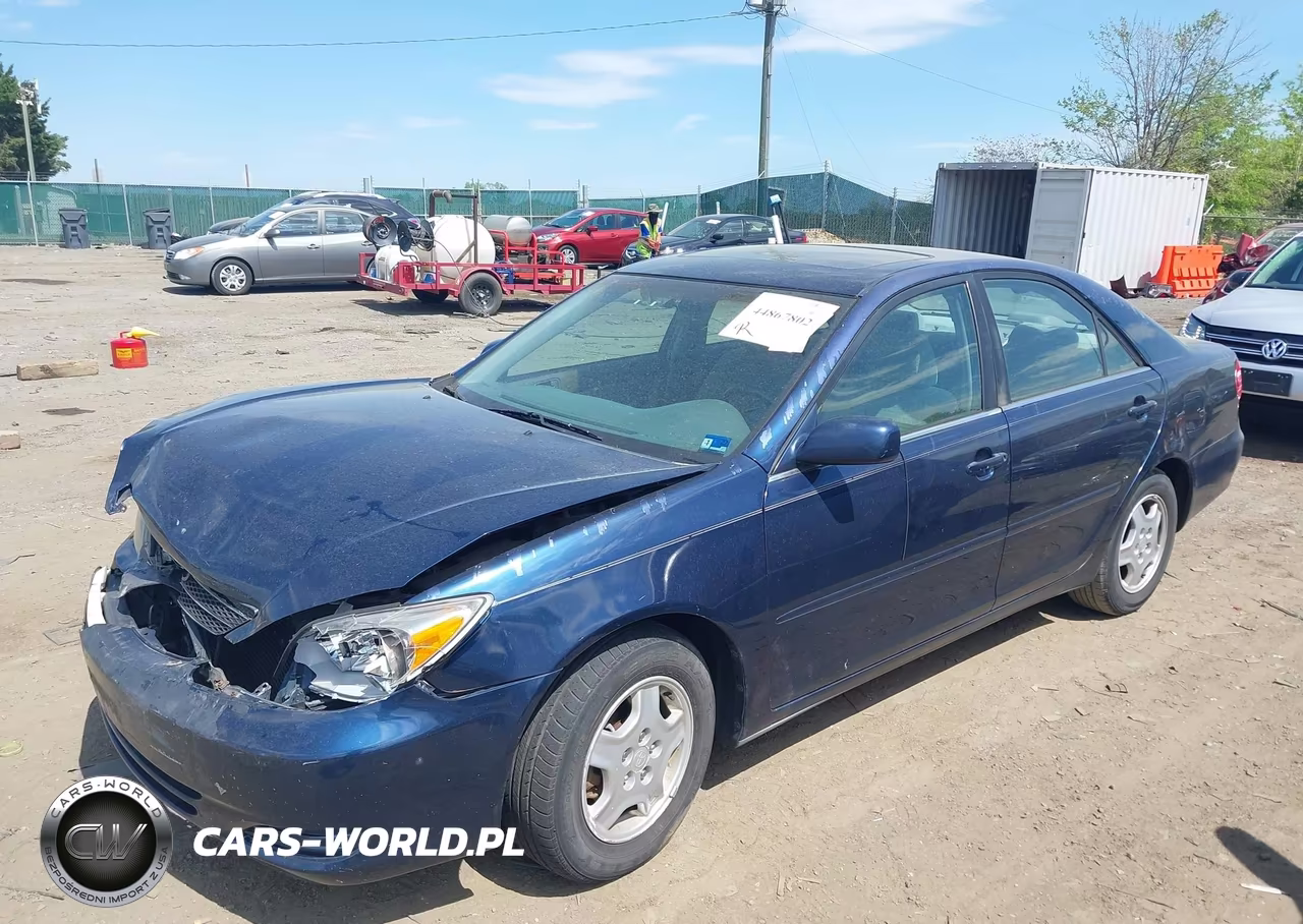 2002 Toyota Camry Le V6 VIN:4T1BF30K72U526739 - 2