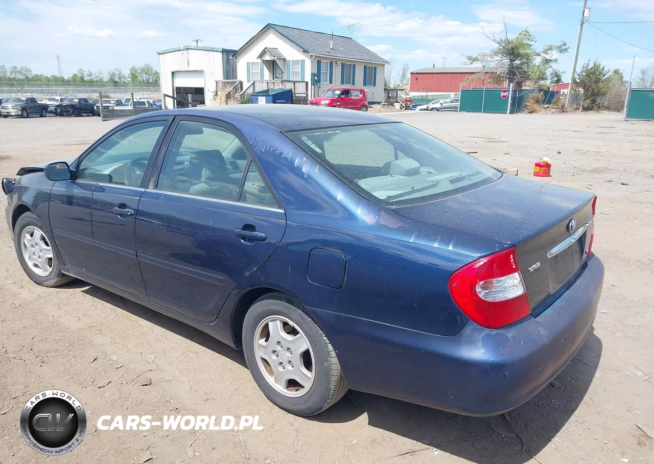2002 Toyota Camry Le V6 VIN:4T1BF30K72U526739 - 3