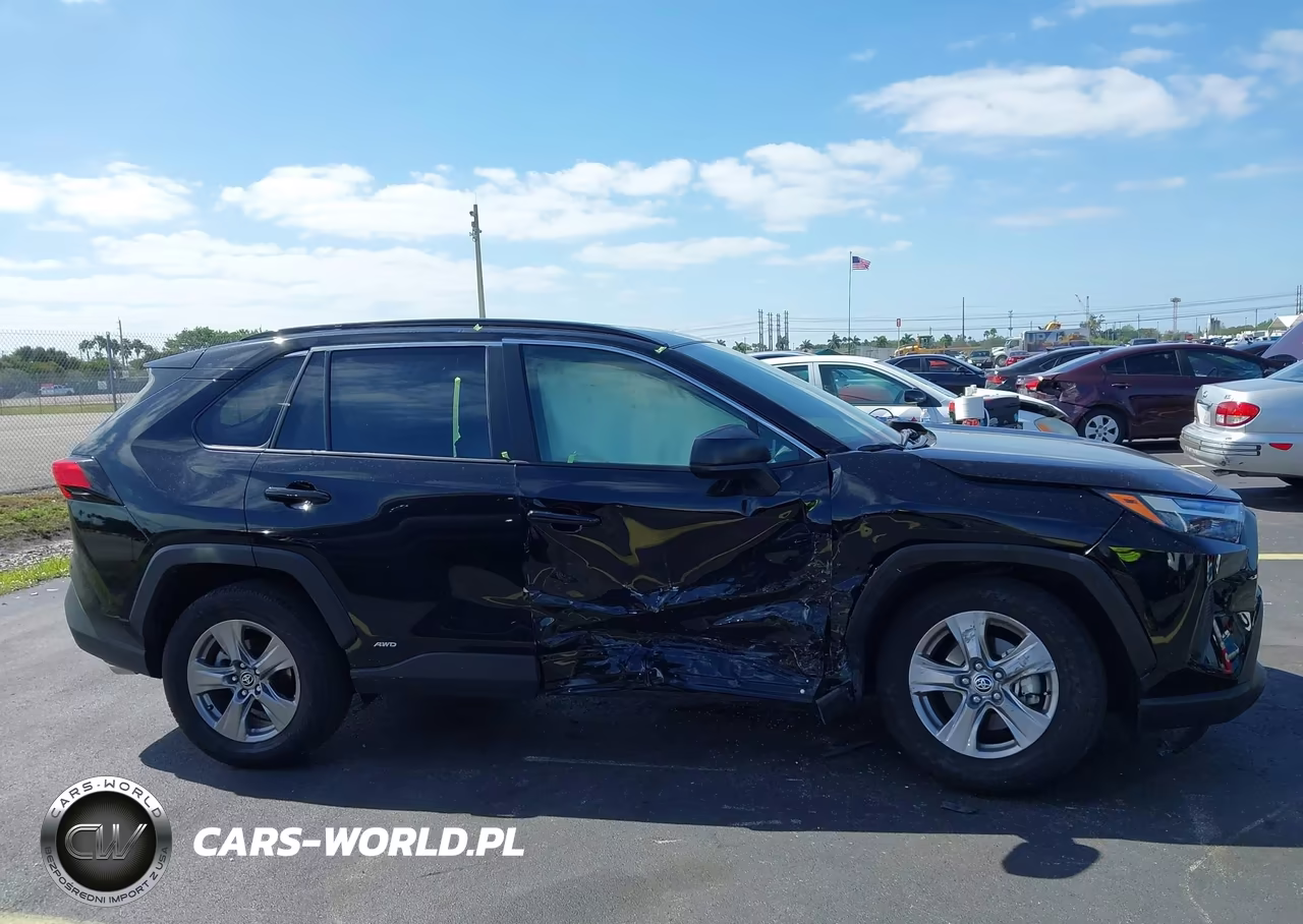 2025 Toyota Rav4 Hybrid Le VIN:JTMLWRFV1SD348579 - 13