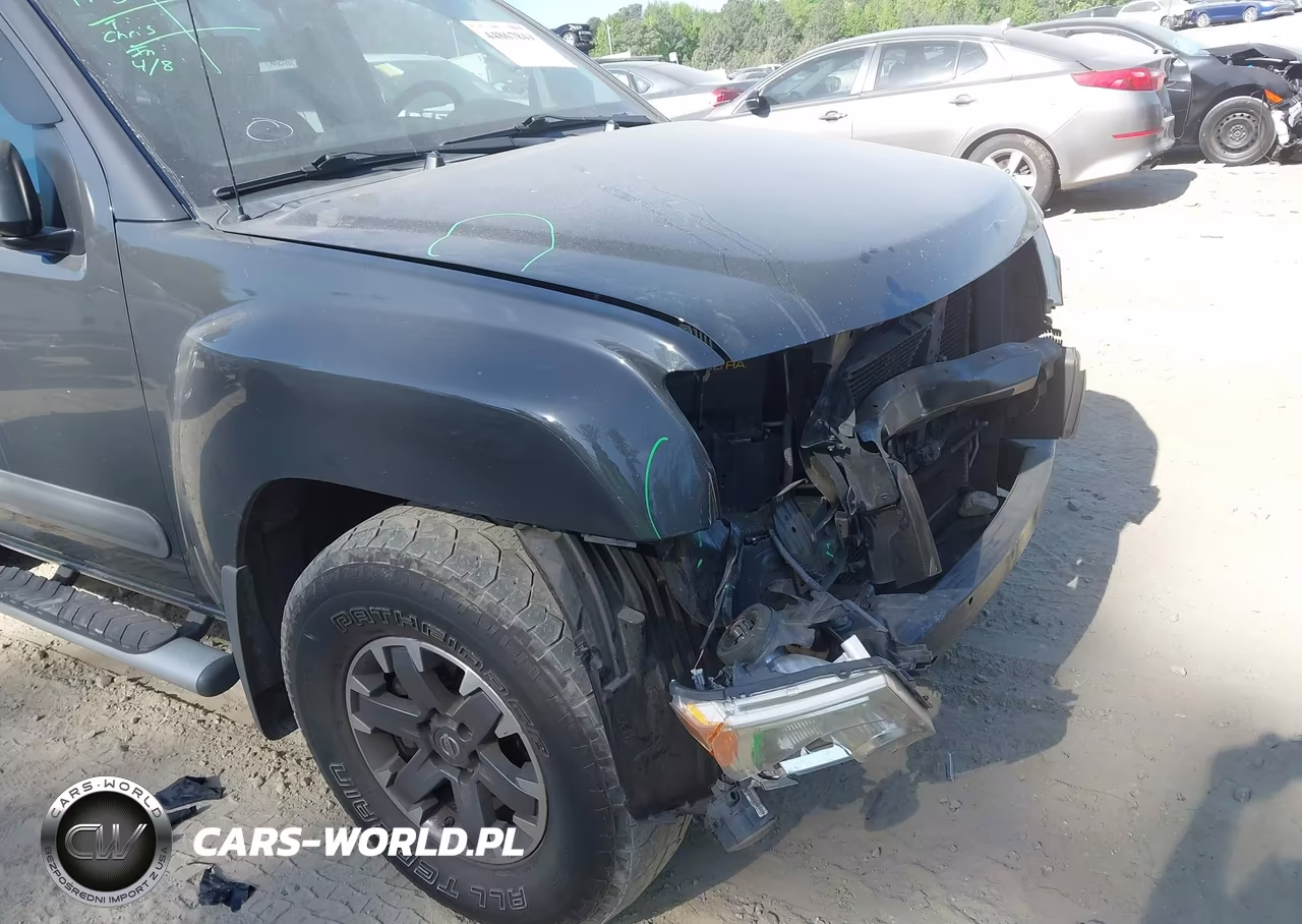 2015 Nissan Xterra Pro-4X VIN:5N1AN0NW6FN660439 - 6