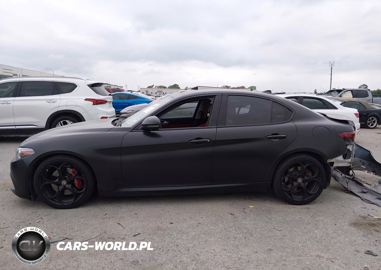 2018 Alfa Romeo Giulia Ti Sport Rwd VIN:ZARFAECN9J7594727 - 15