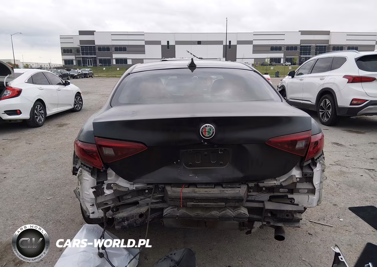 2018 Alfa Romeo Giulia Ti Sport Rwd VIN:ZARFAECN9J7594727 - 17