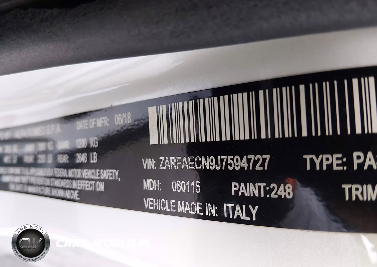 2018 Alfa Romeo Giulia Ti Sport Rwd VIN:ZARFAECN9J7594727 - 9
