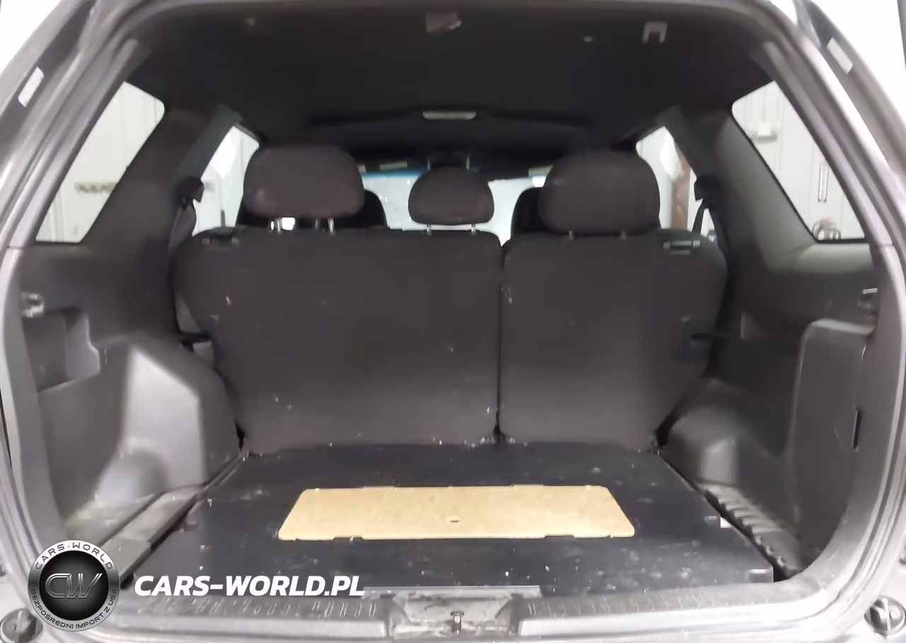 2009 Ford Escape Xlt VIN:1FMCU037X9KA58446 - 18