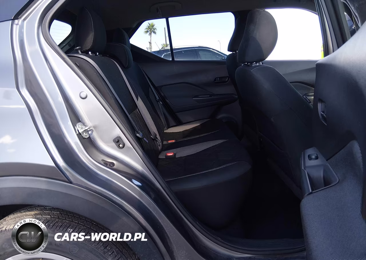 2019 Nissan Kicks S VIN:3N1CP5CU5KL542904 - 8