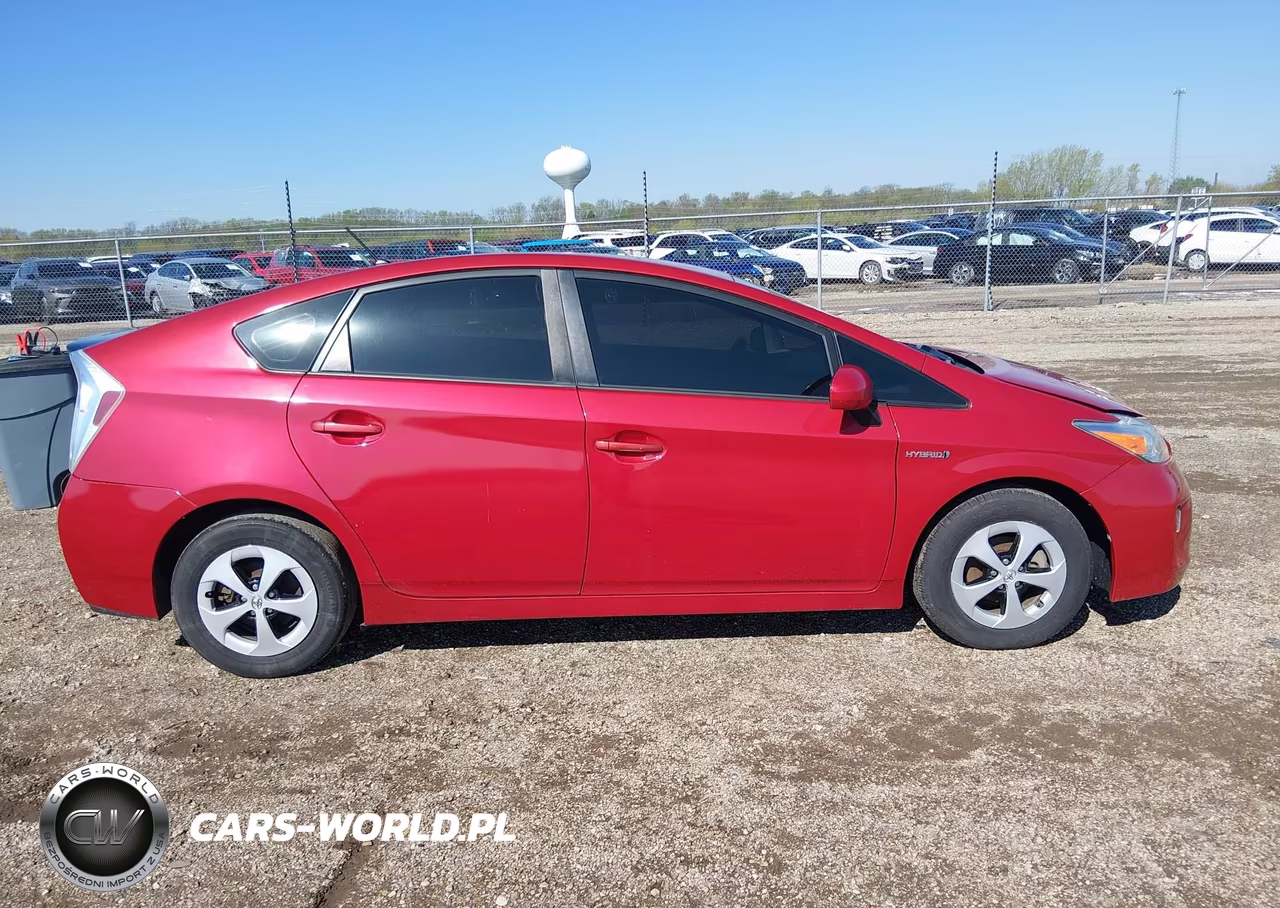 2014 Toyota Prius Two VIN:JTDKN3DUXE1768403 - 13
