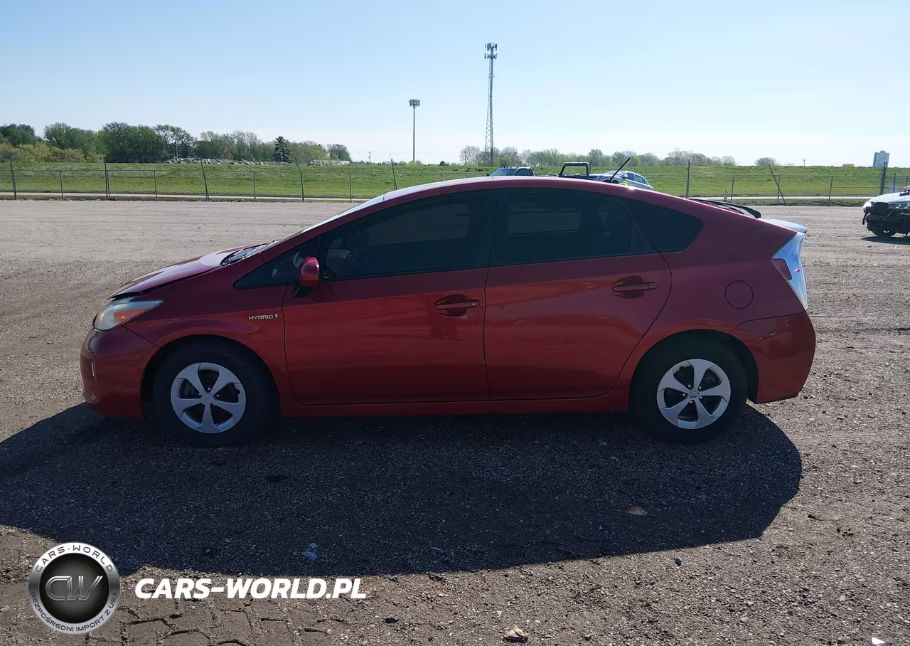 2014 Toyota Prius Two VIN:JTDKN3DUXE1768403 - 14