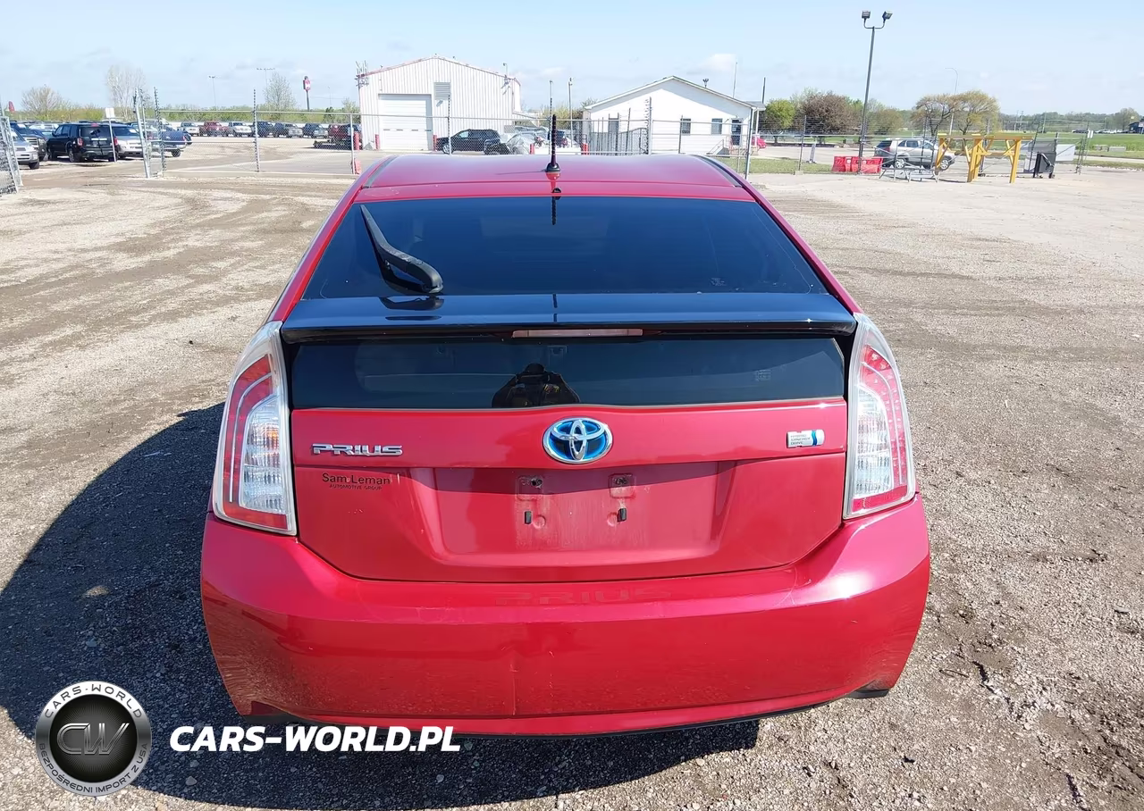 2014 Toyota Prius Two VIN:JTDKN3DUXE1768403 - 16