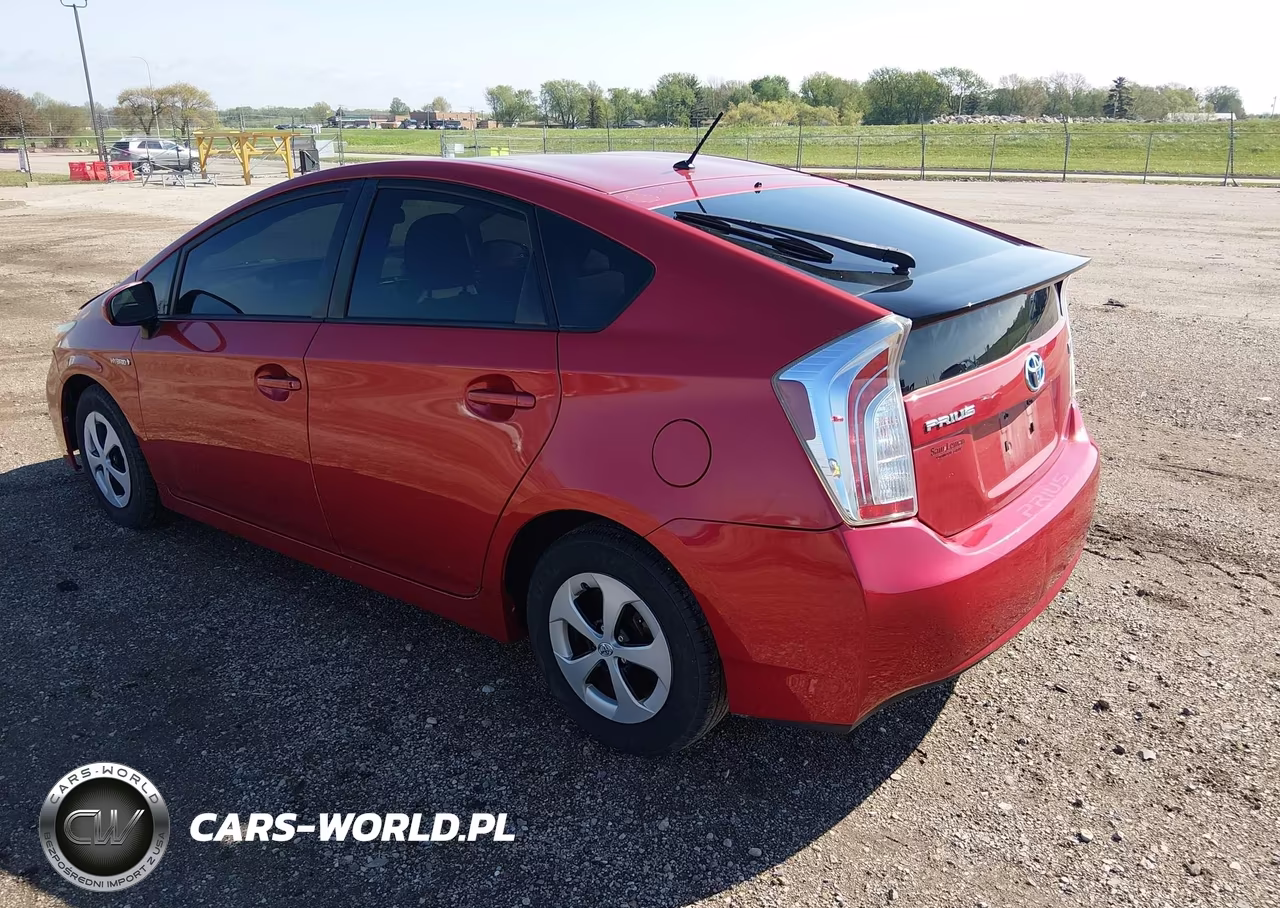 2014 Toyota Prius Two VIN:JTDKN3DUXE1768403 - 3