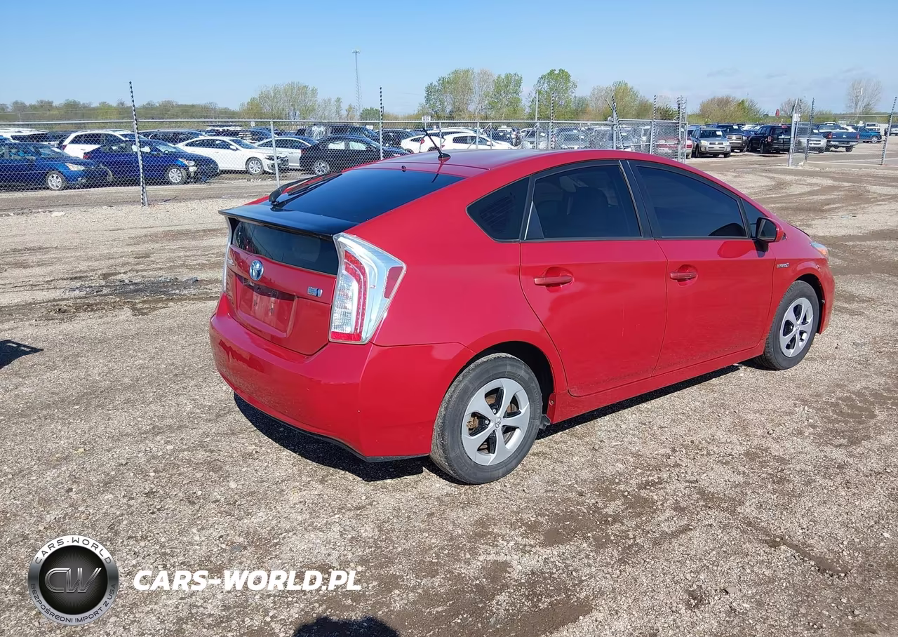 2014 Toyota Prius Two VIN:JTDKN3DUXE1768403 - 4