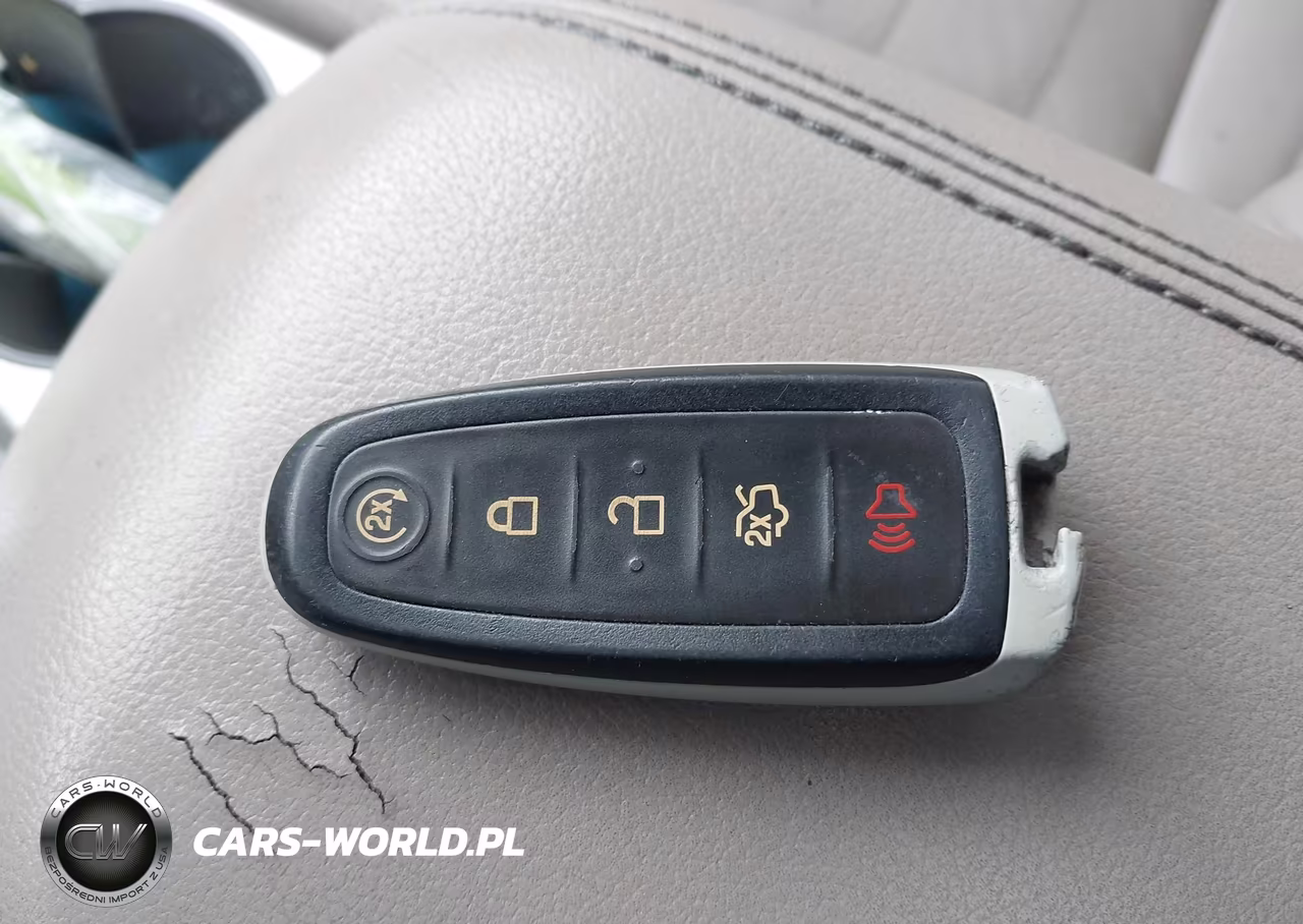 2013 Ford C-Max Hybrid Sel VIN:1FADP5BU2DL552121 - 11