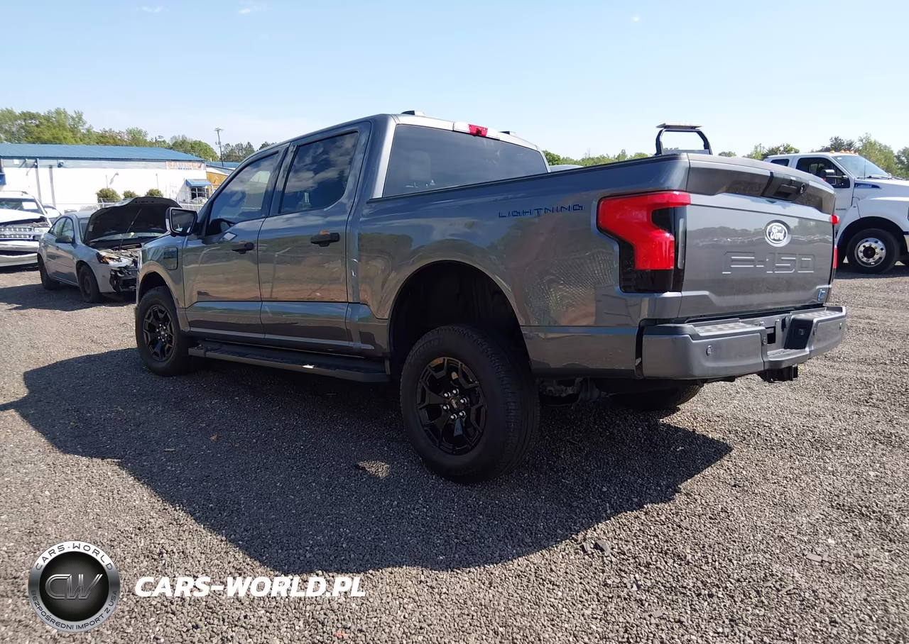 2025 Ford F-150 Lightning Xlt VIN:1FTVW3LK9SWG05797 - 3