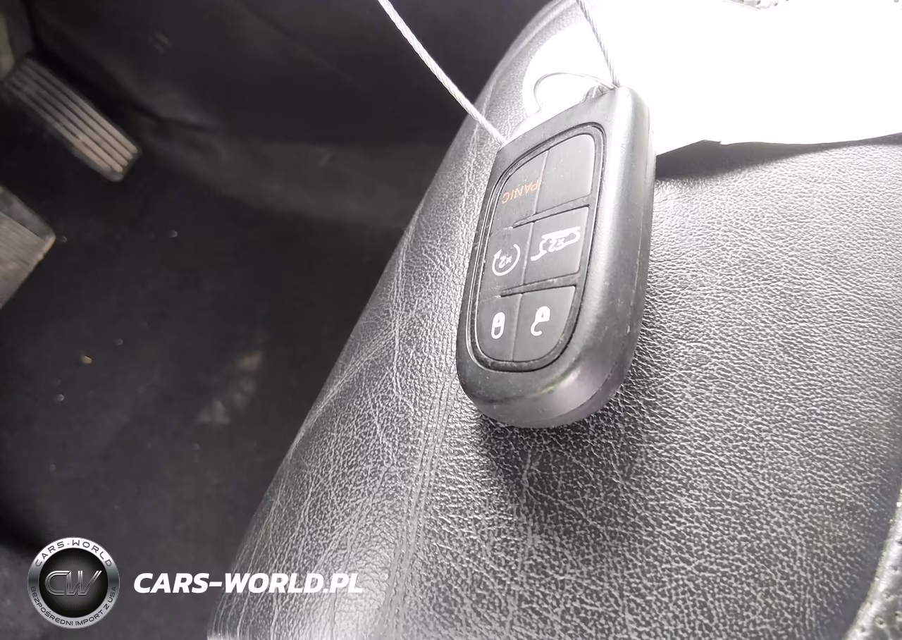 2019 Jeep Cherokee Limited 4X4 VIN:1C4PJMDX6KD430315 - 11
