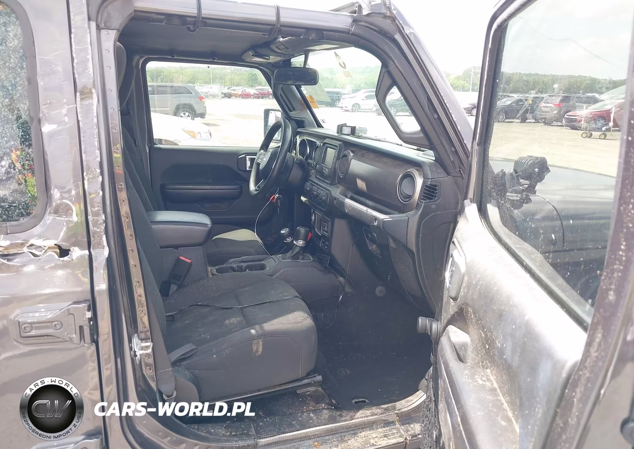 2020 Jeep Gladiator Sport 4X4 VIN:1C6JJTAG6LL201779 - 5