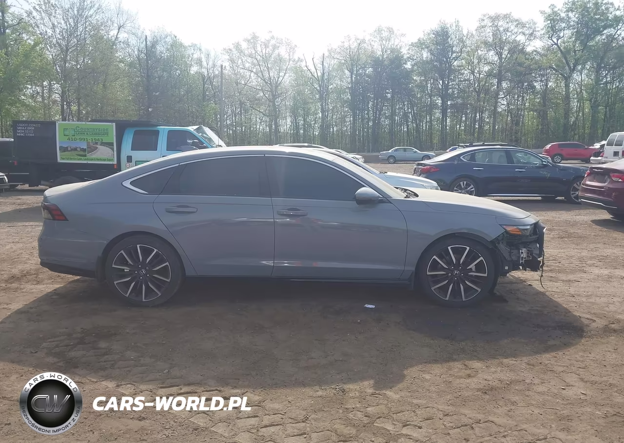 2023 Honda Accord Hybrid Touring VIN:1HGCY2F80PA066004 - 12