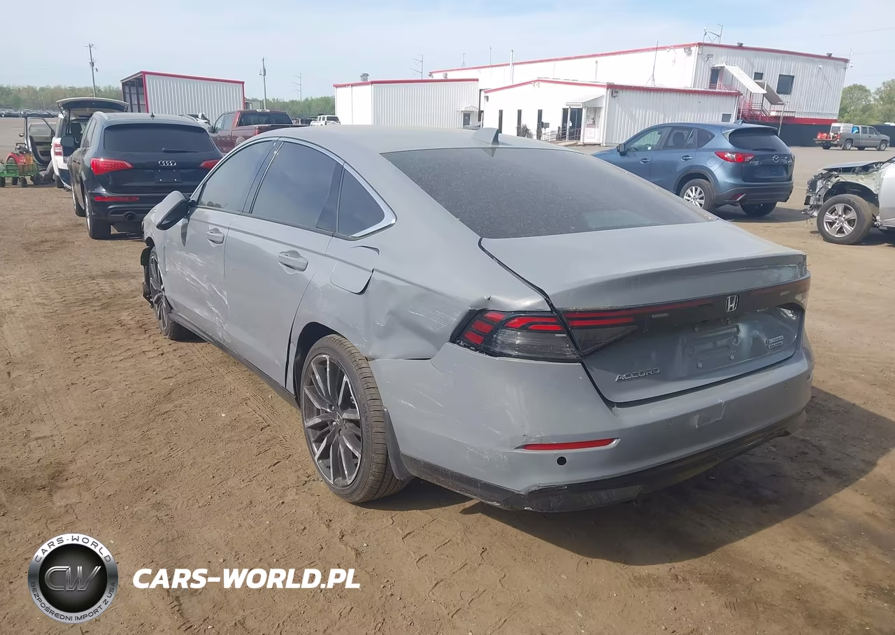 2023 Honda Accord Hybrid Touring VIN:1HGCY2F80PA066004 - 3
