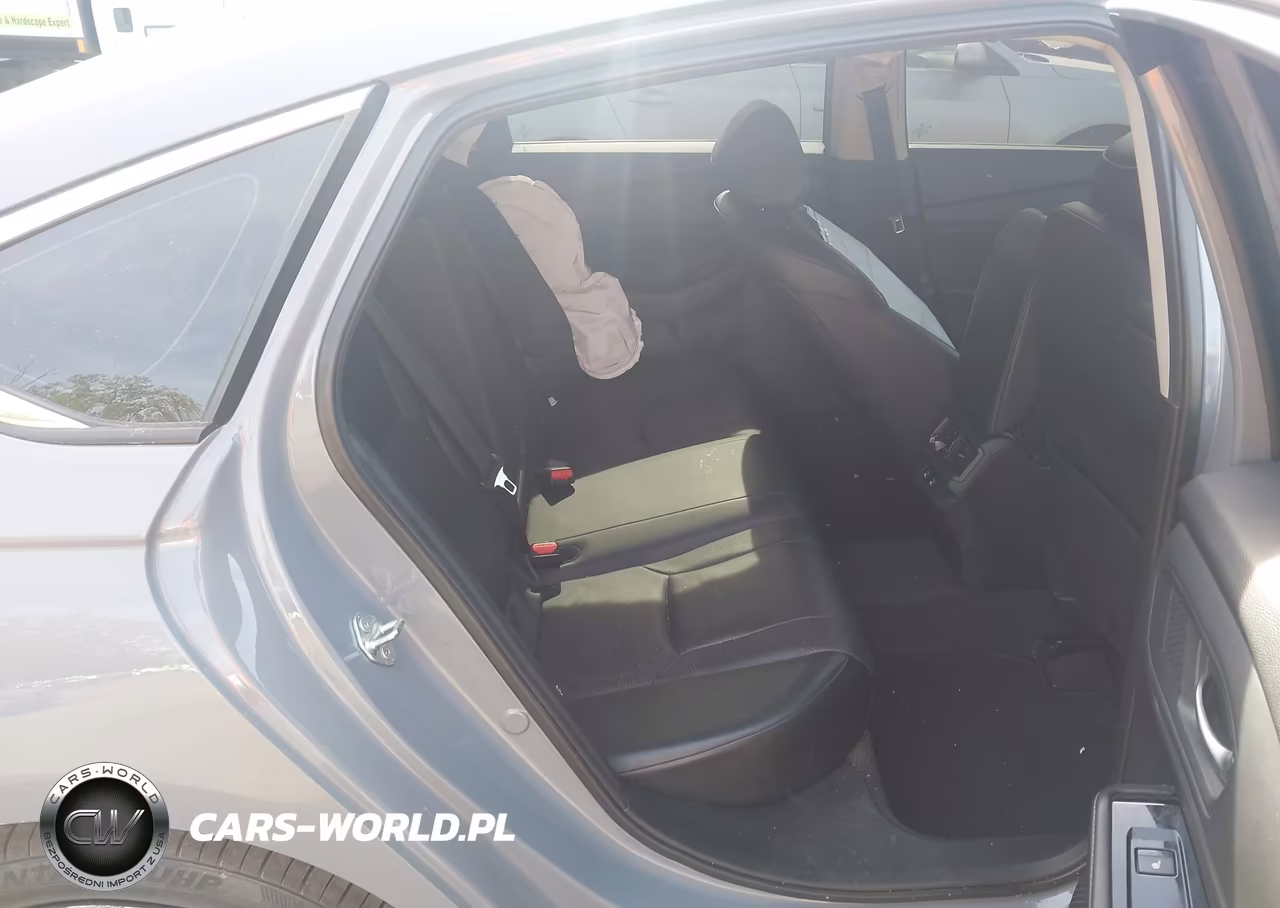 2023 Honda Accord Hybrid Touring VIN:1HGCY2F80PA066004 - 8