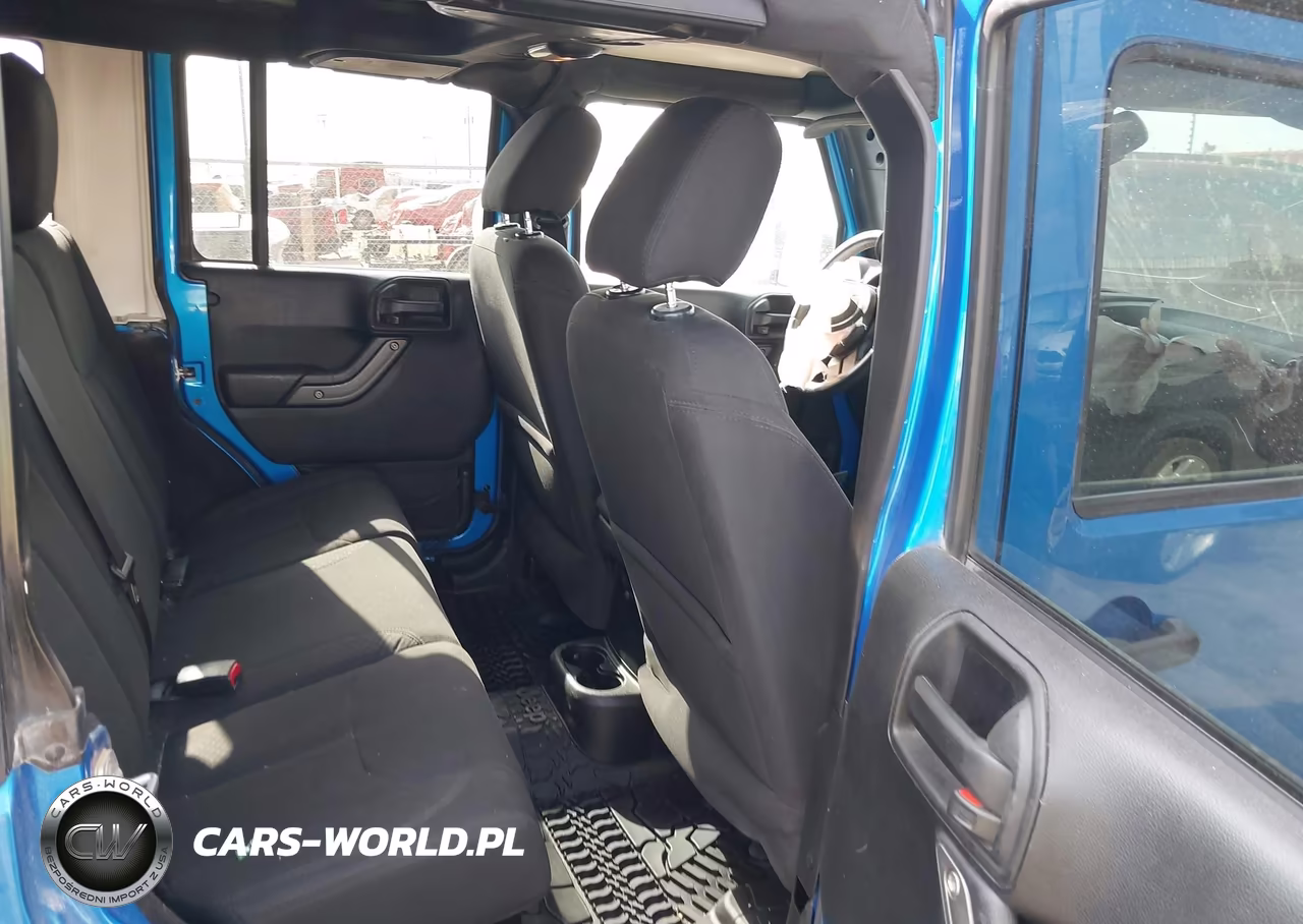 2016 Jeep Wrangler Unlimited Sport VIN:1C4BJWDG1GL251179 - 8