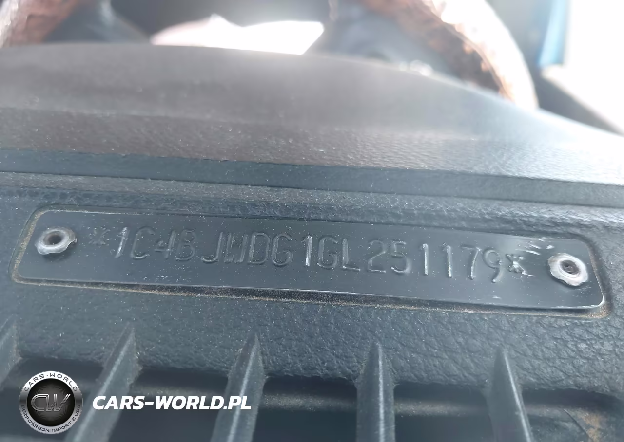 2016 Jeep Wrangler Unlimited Sport VIN:1C4BJWDG1GL251179 - 9