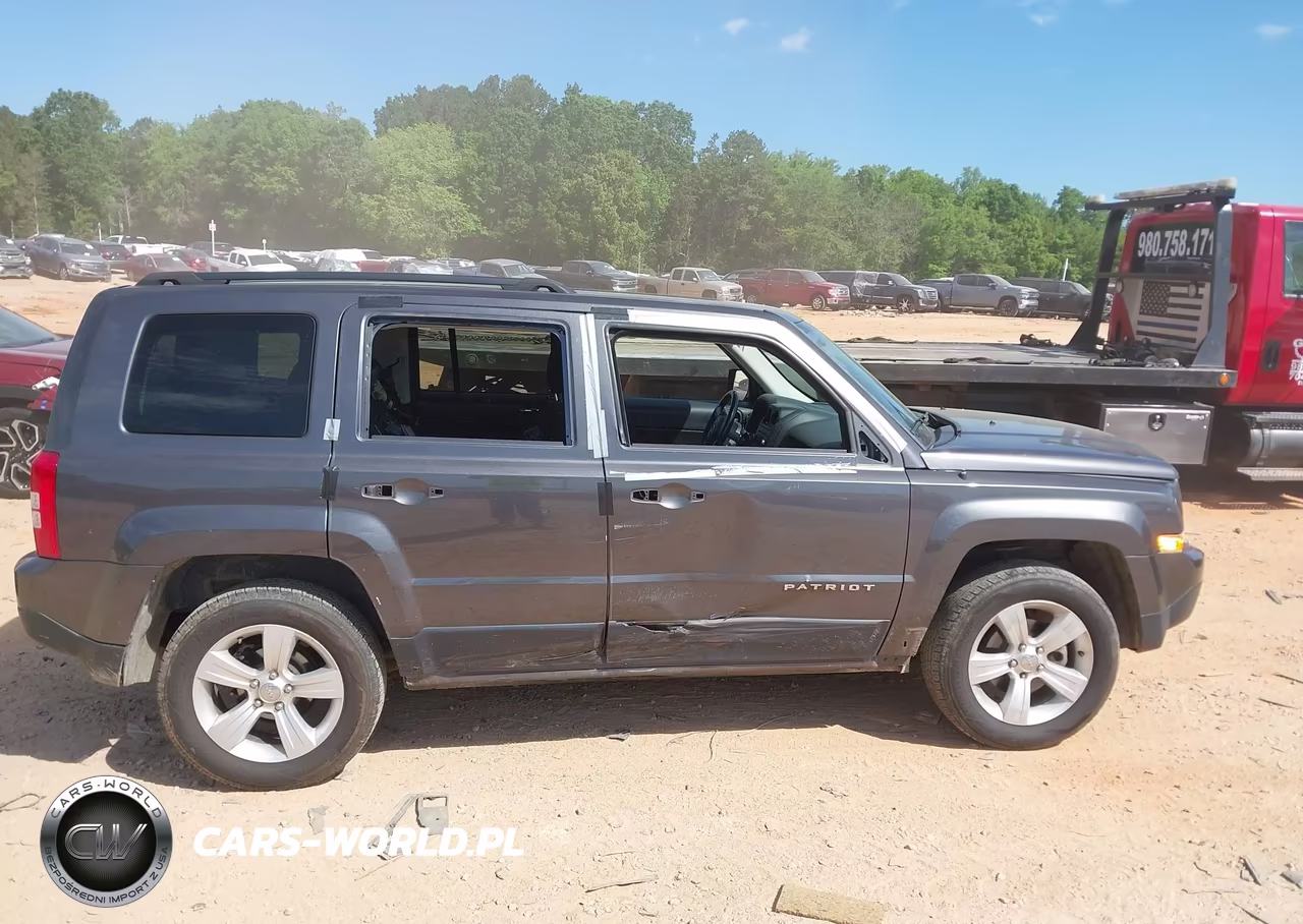 2015 Jeep Patriot Latitude VIN:1C4NJRFB0FD257421 - 13