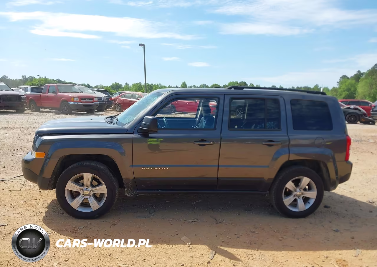 2015 Jeep Patriot Latitude VIN:1C4NJRFB0FD257421 - 14