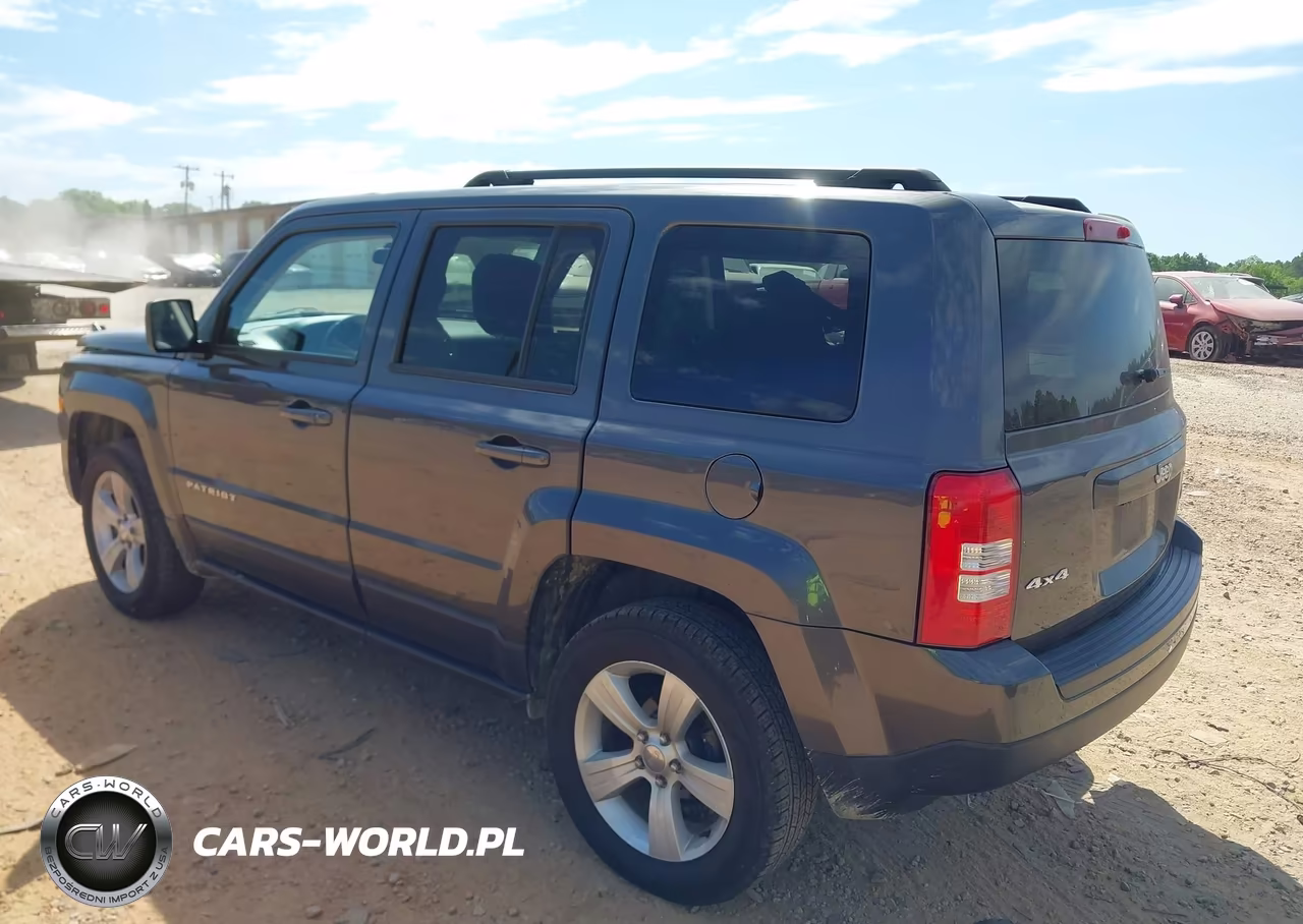 2015 Jeep Patriot Latitude VIN:1C4NJRFB0FD257421 - 3