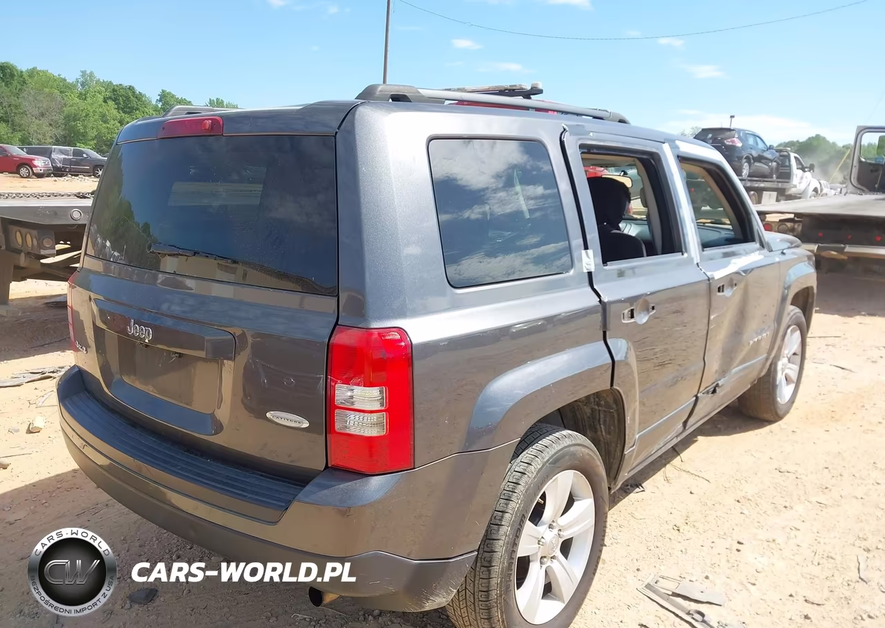 2015 Jeep Patriot Latitude VIN:1C4NJRFB0FD257421 - 4