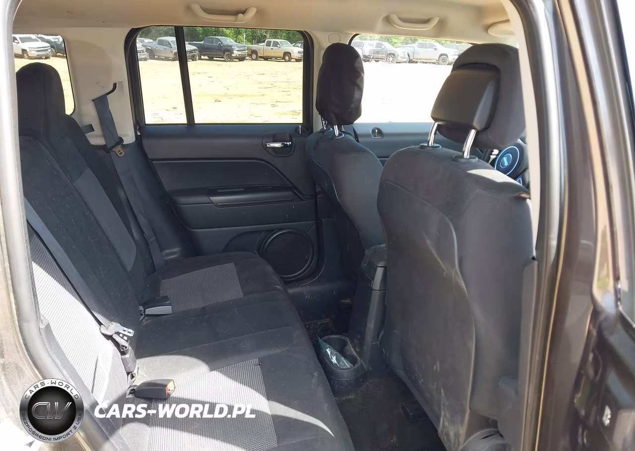 2015 Jeep Patriot Latitude VIN:1C4NJRFB0FD257421 - 8
