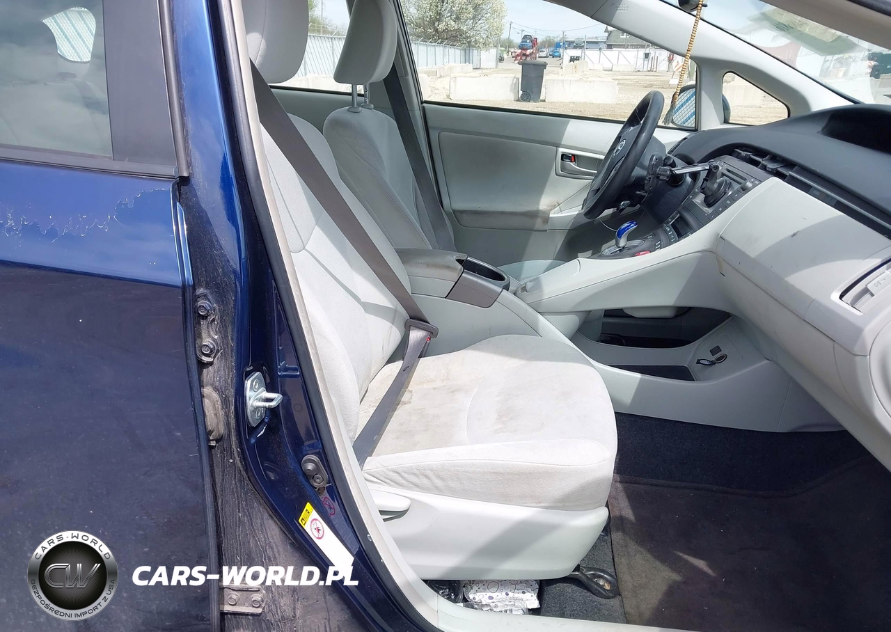 2012 Toyota Prius Two VIN:JTDKN3DUXC1548434 - 5