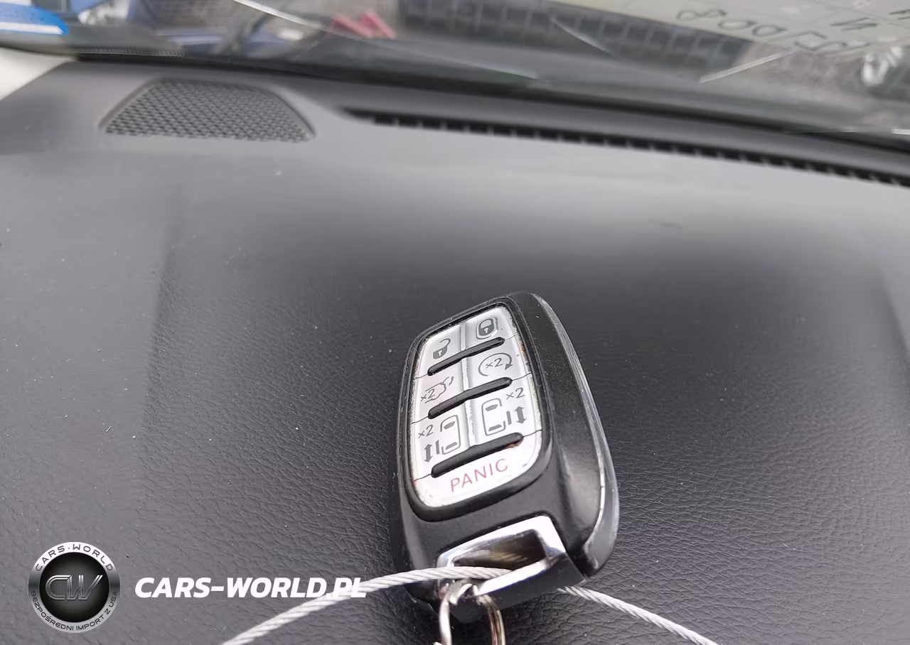 2019 Chrysler Pacifica Hybrid Touring L VIN:2C4RC1L74KR500085 - 11