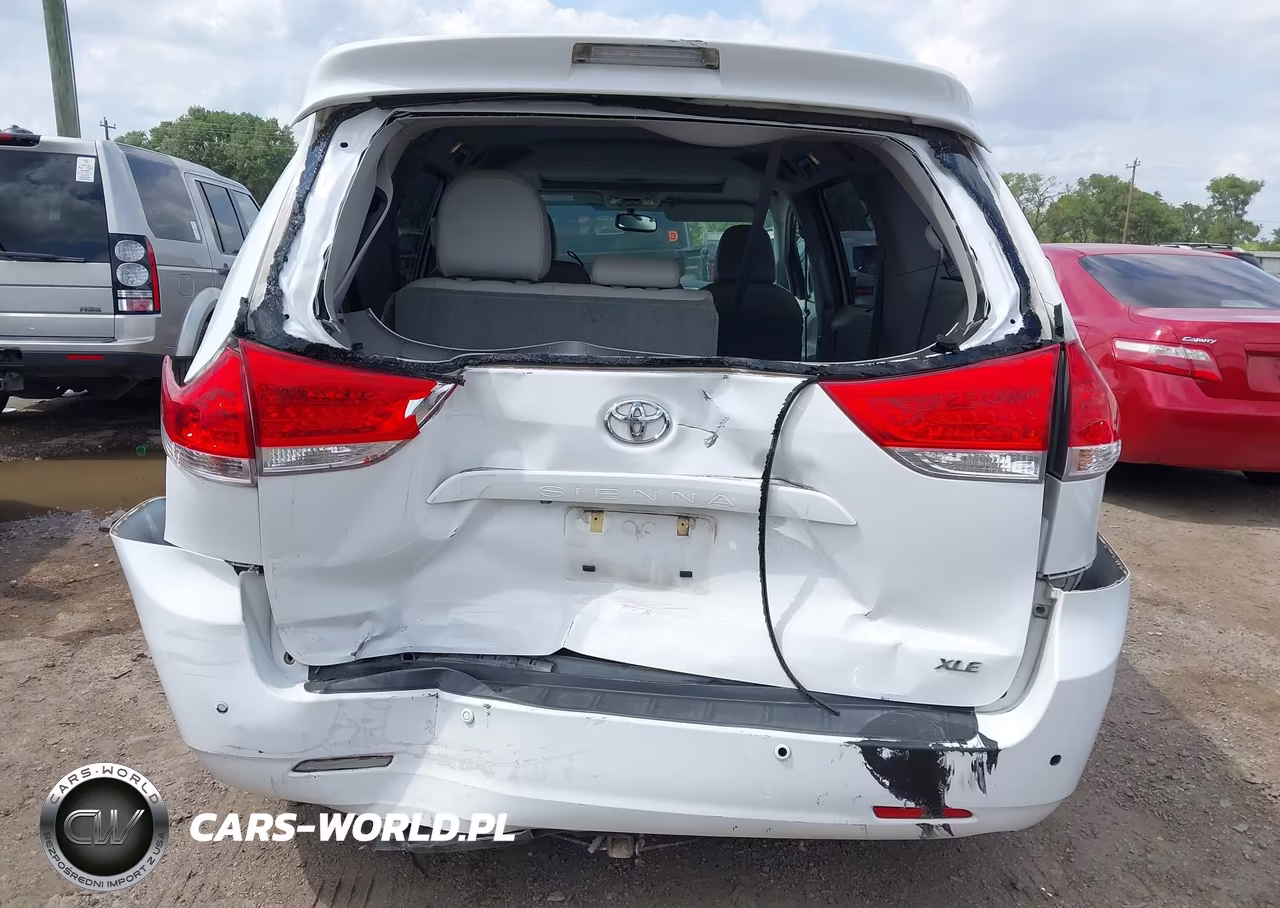 2014 Toyota Sienna Xle V6 8 Passenger VIN:5TDYK3DC5ES507435 - 6