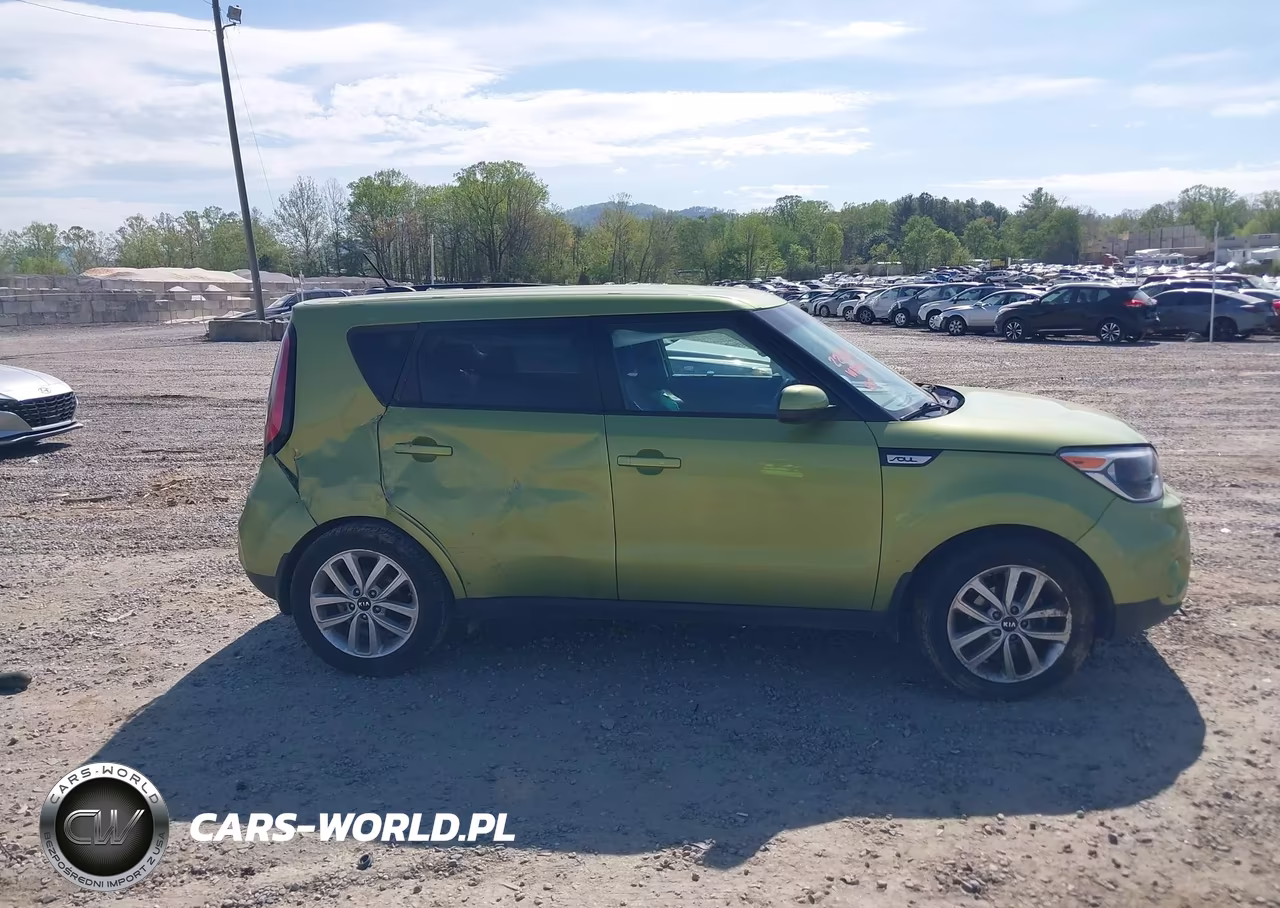 2018 Kia Soul + VIN:KNDJP3A58J7900858 - 13