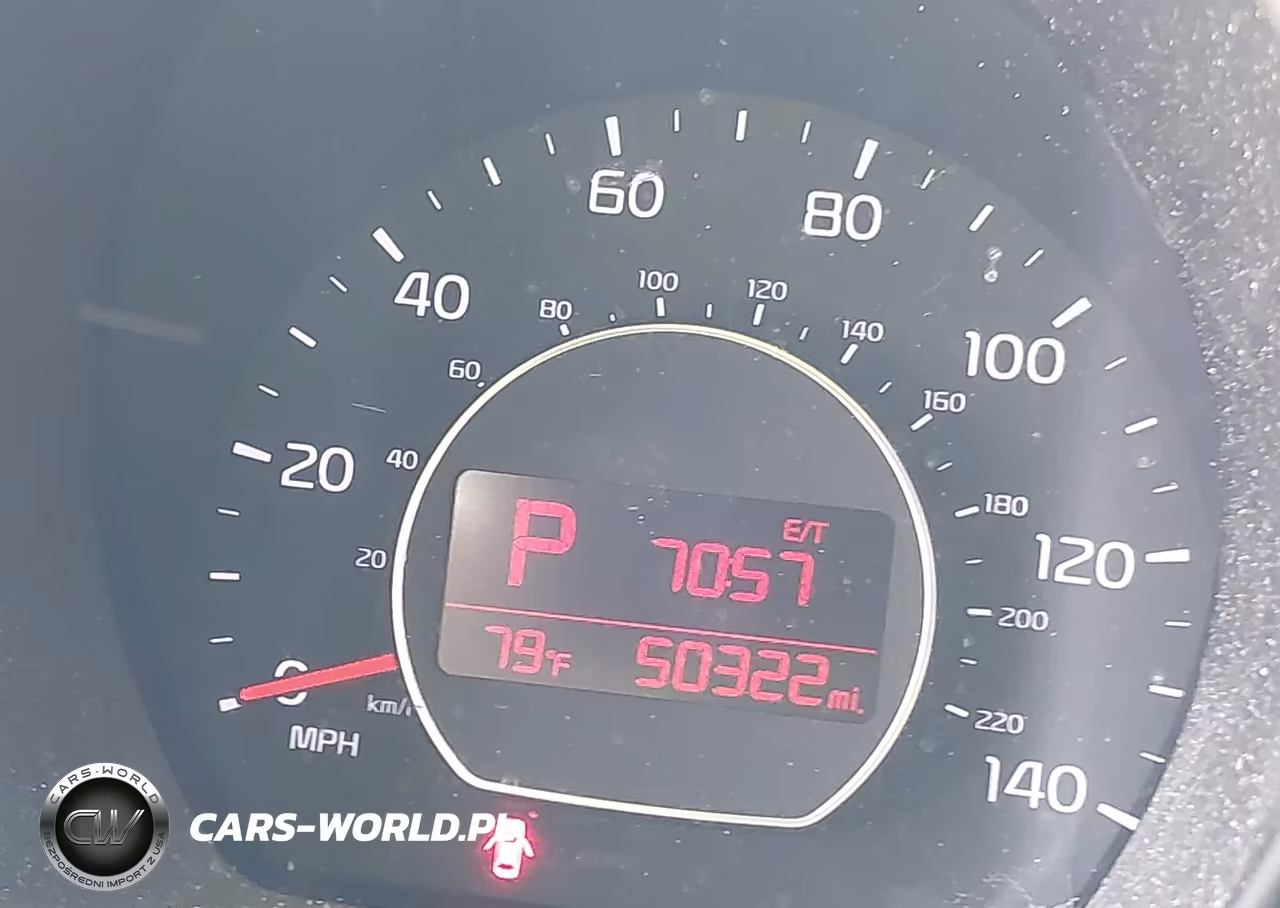 2018 Kia Soul + VIN:KNDJP3A58J7900858 - 15