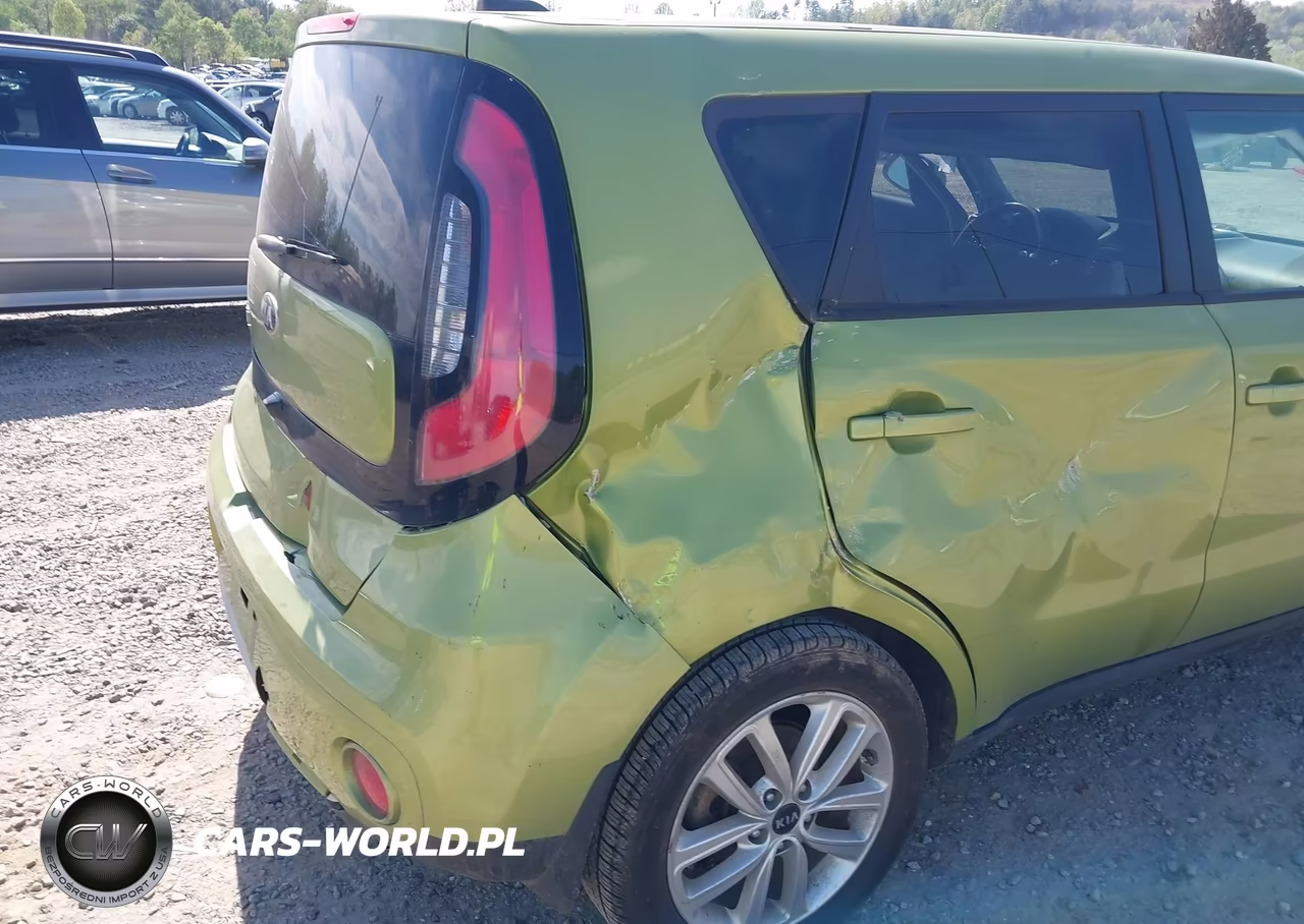 2018 Kia Soul + VIN:KNDJP3A58J7900858 - 17