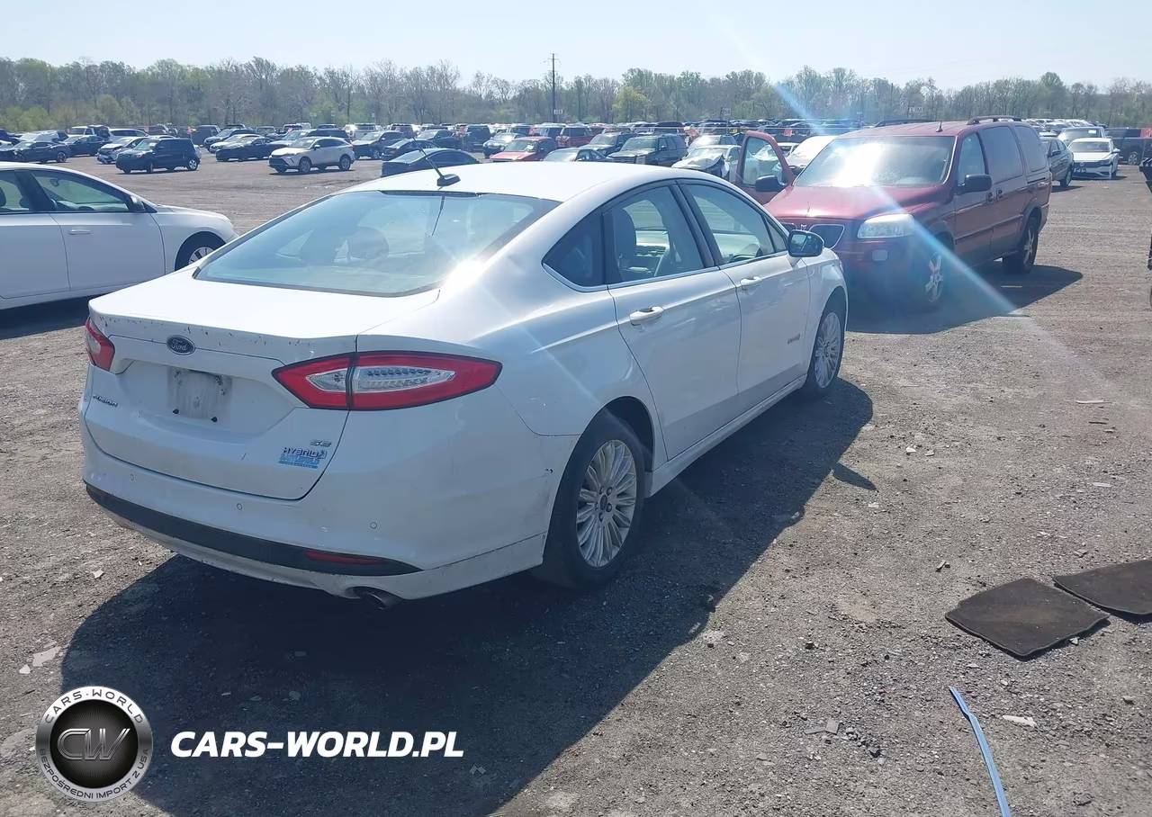 2014 Ford Fusion Hybrid Se VIN:3FA6P0LU9ER236194 - 4