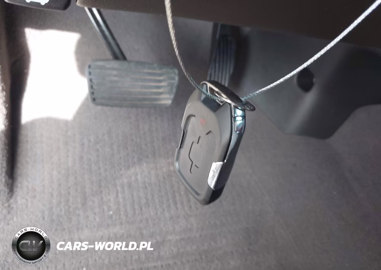2019 Chevrolet Silverado 1500 Lt VIN:3GCUWCED4KG210497 - 11