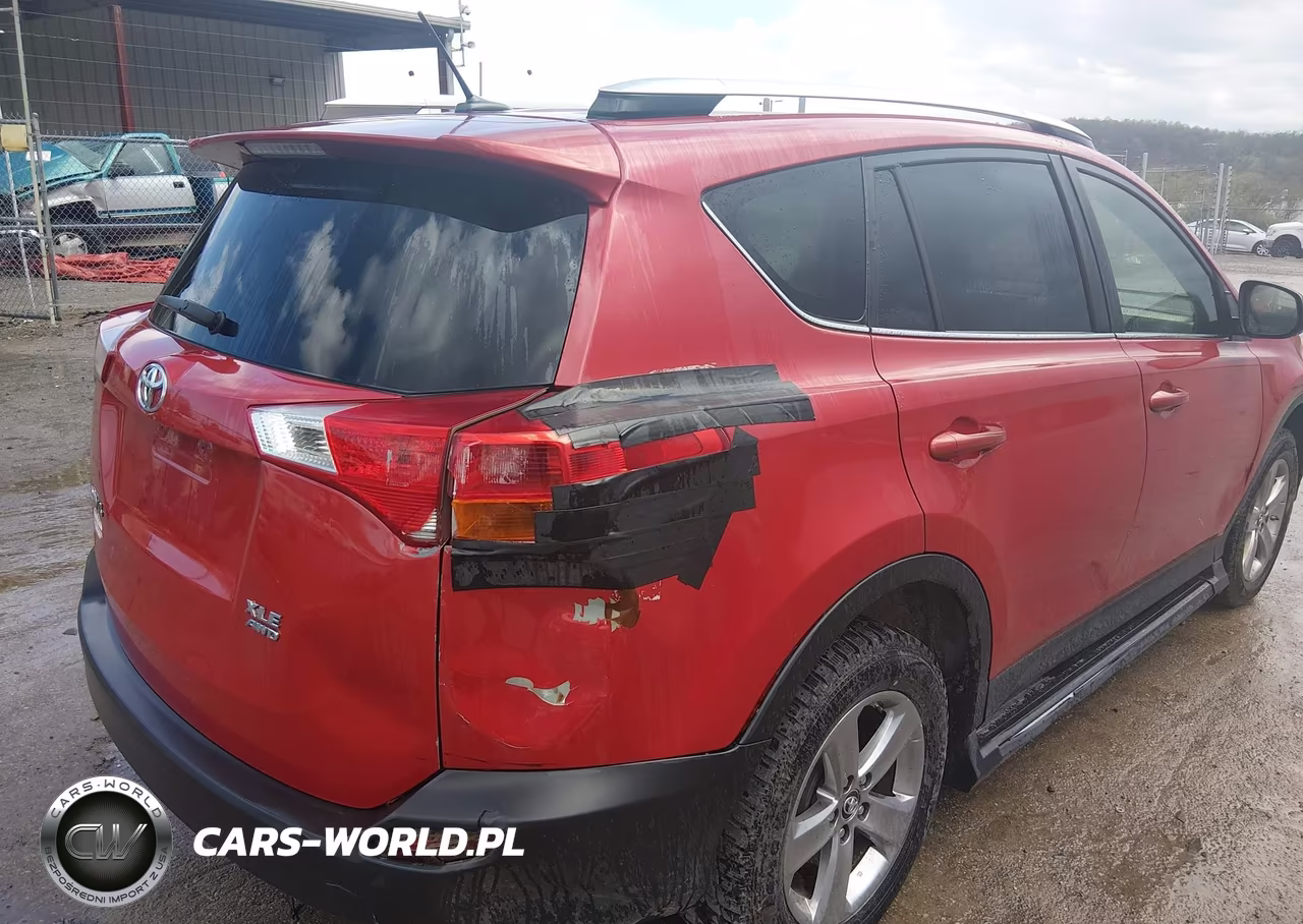 2015 Toyota Rav4 Xle VIN:JTMRFREVXFD112661 - 4