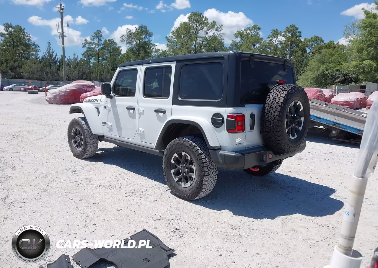 2025 Jeep Wrangler 4-Door Rubicon 4X4 VIN:1C4PJXFG3SW652460 - 3