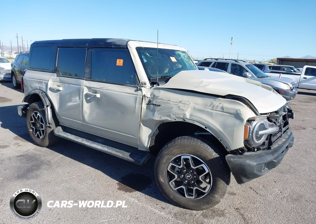 2025 Ford Bronco Outer Banks