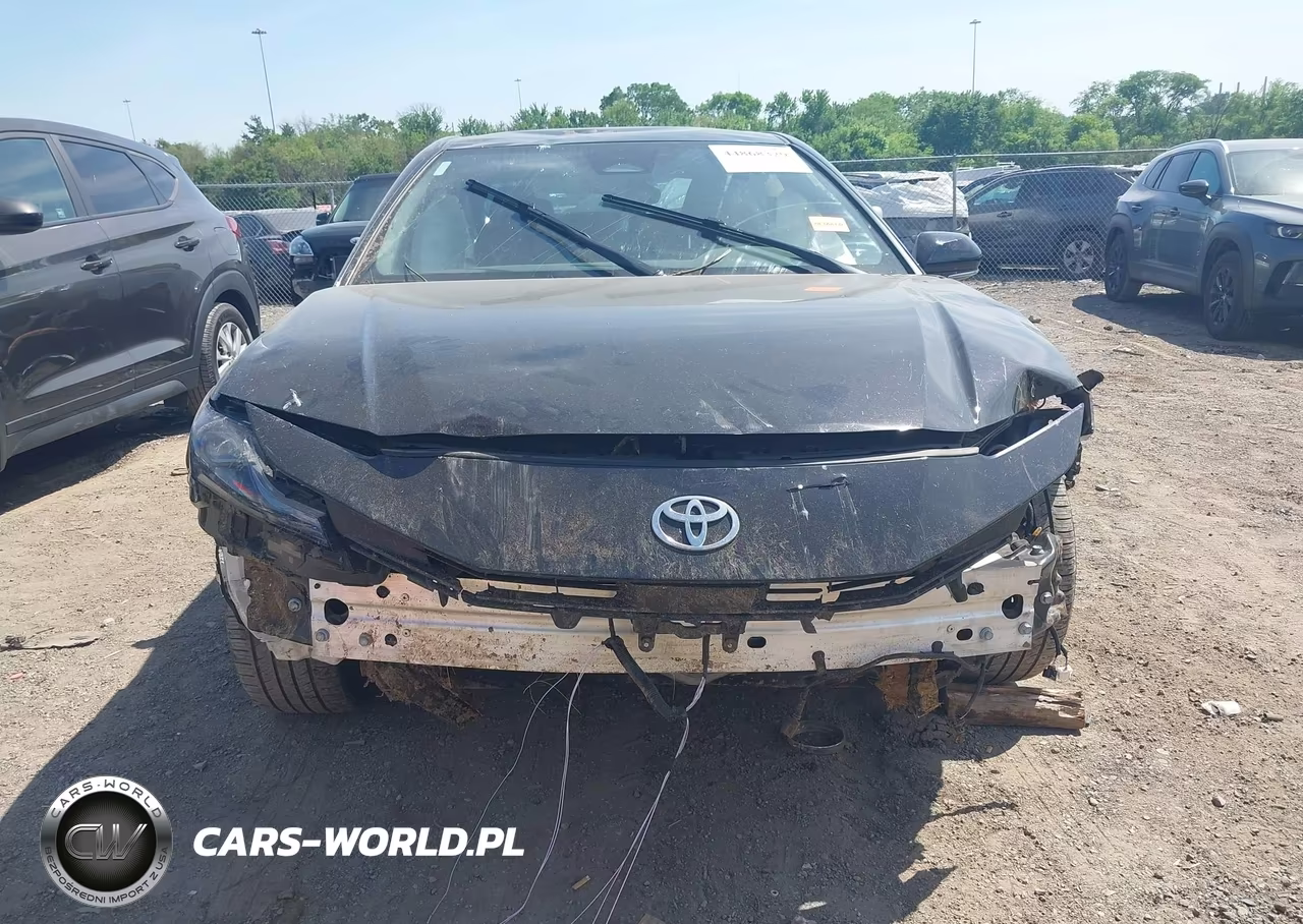 2025 Toyota Camry Se VIN:4T1DAACK5SU154602 - 12
