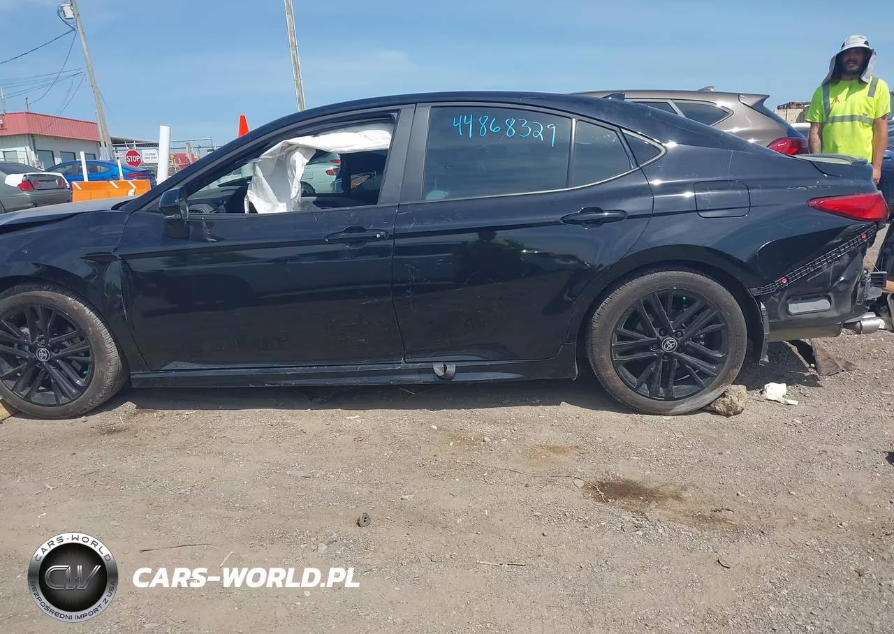 2025 Toyota Camry Se VIN:4T1DAACK5SU154602 - 14