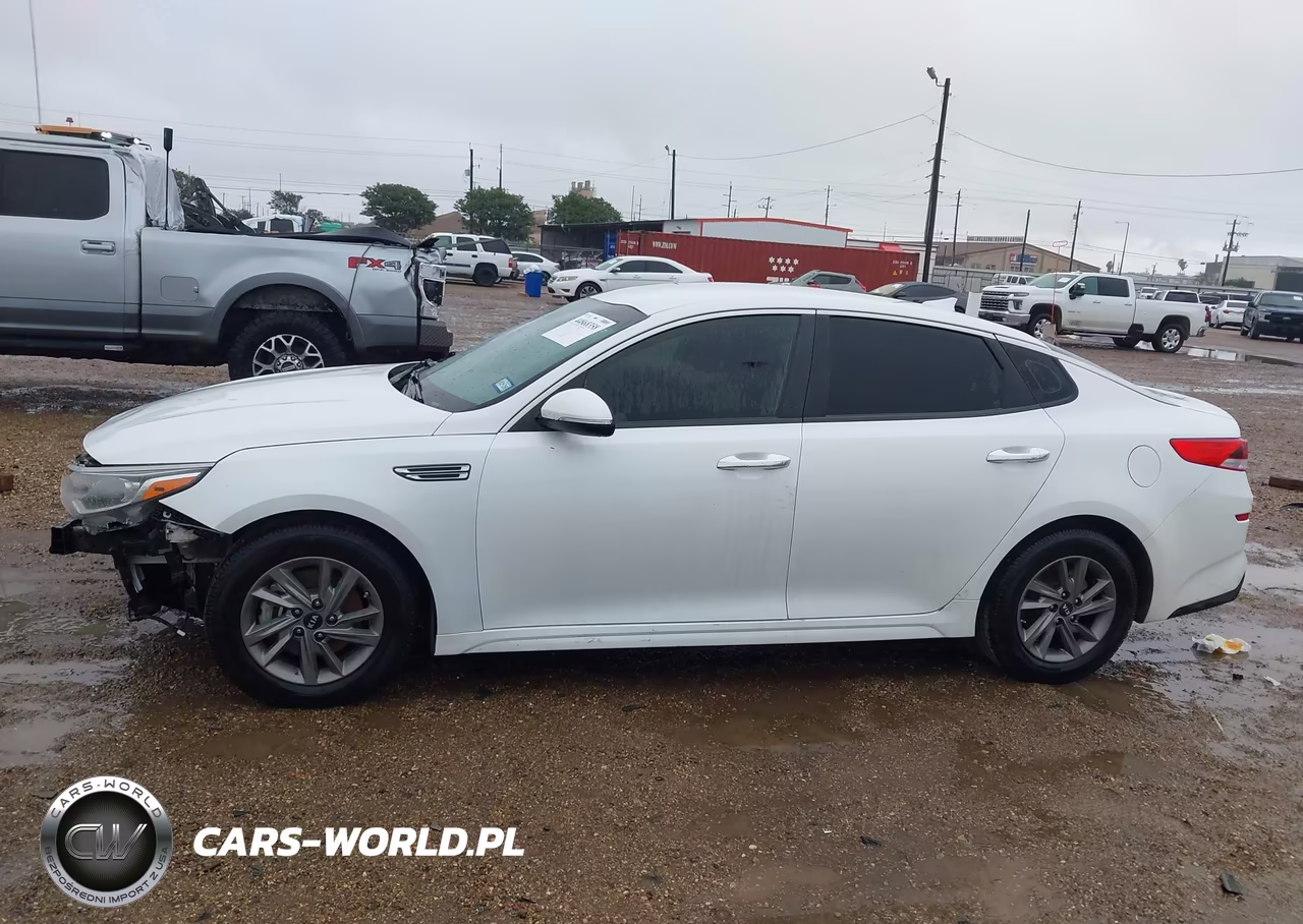2020 Kia Optima Lx VIN:5XXGT4L37LG428590 - 15