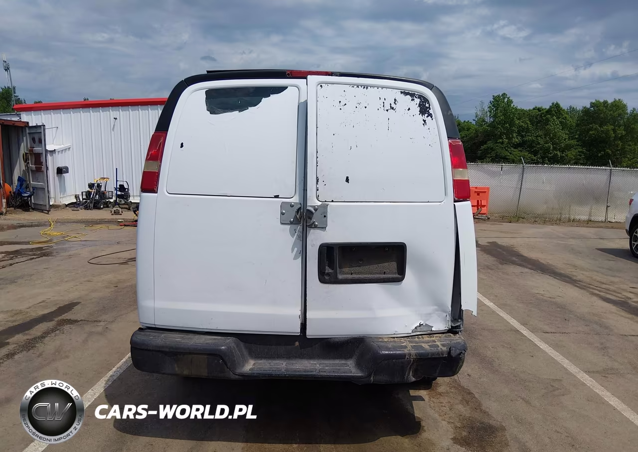 2007 Chevrolet Express Work Van VIN:1GCGG25V871149996 - 17