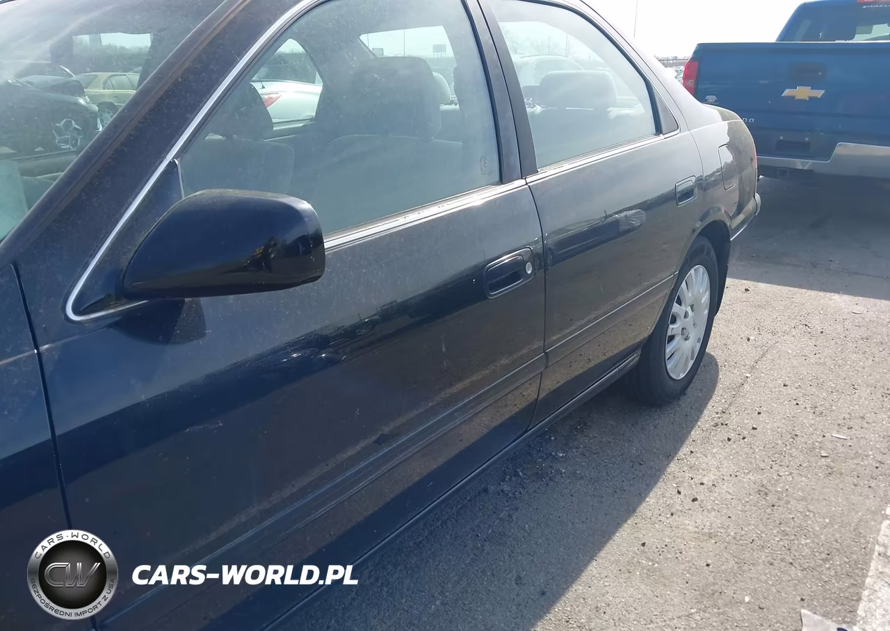 2000 Toyota Camry Le VIN:JT2BG22K8Y0465726 - 13