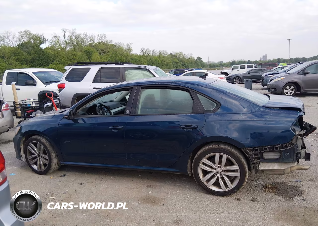 2019 Volkswagen Passat 2.0T Wolfsburg Edition VIN:1VWLA7A30KC013664 - 15