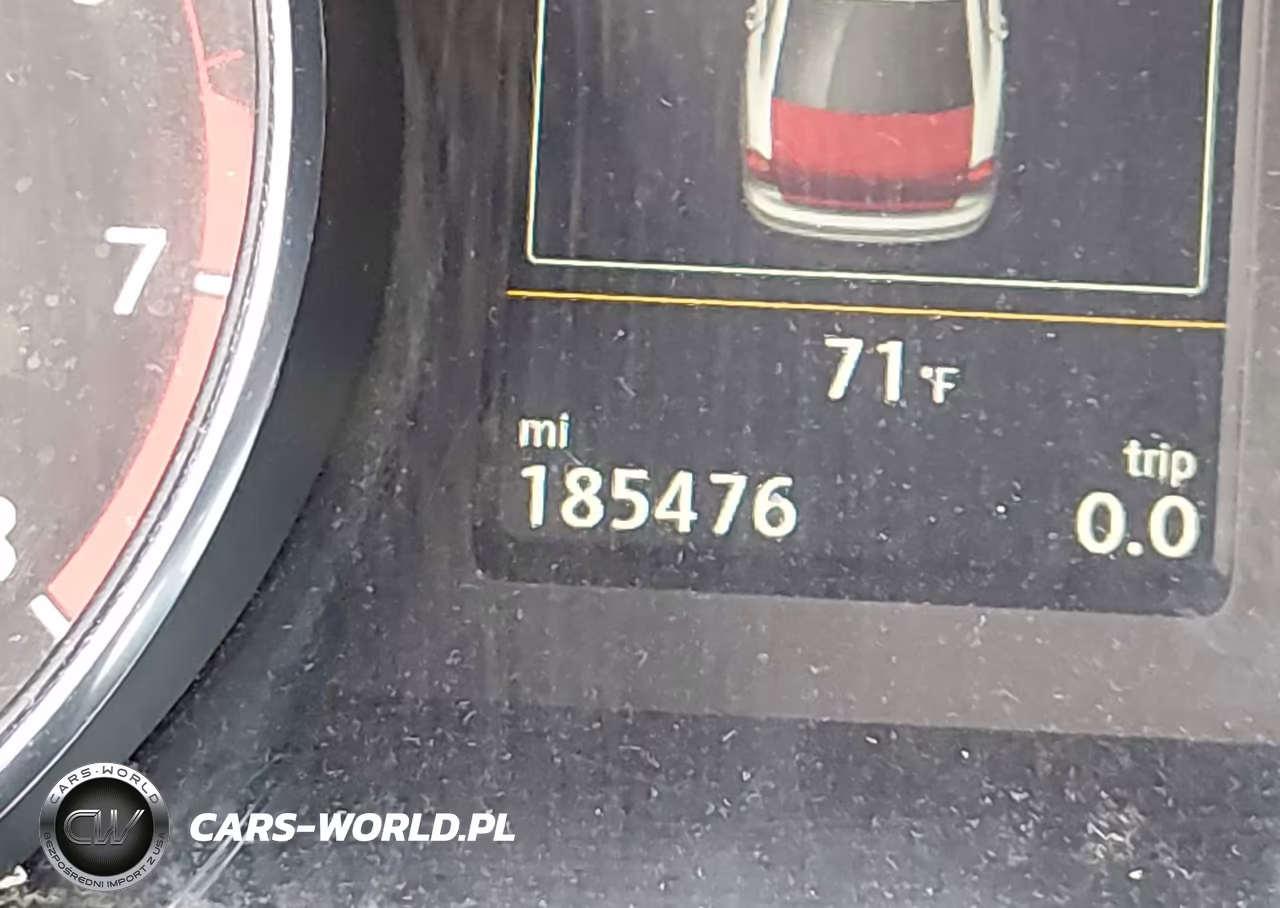 2019 Volkswagen Passat 2.0T Wolfsburg Edition VIN:1VWLA7A30KC013664 - 16