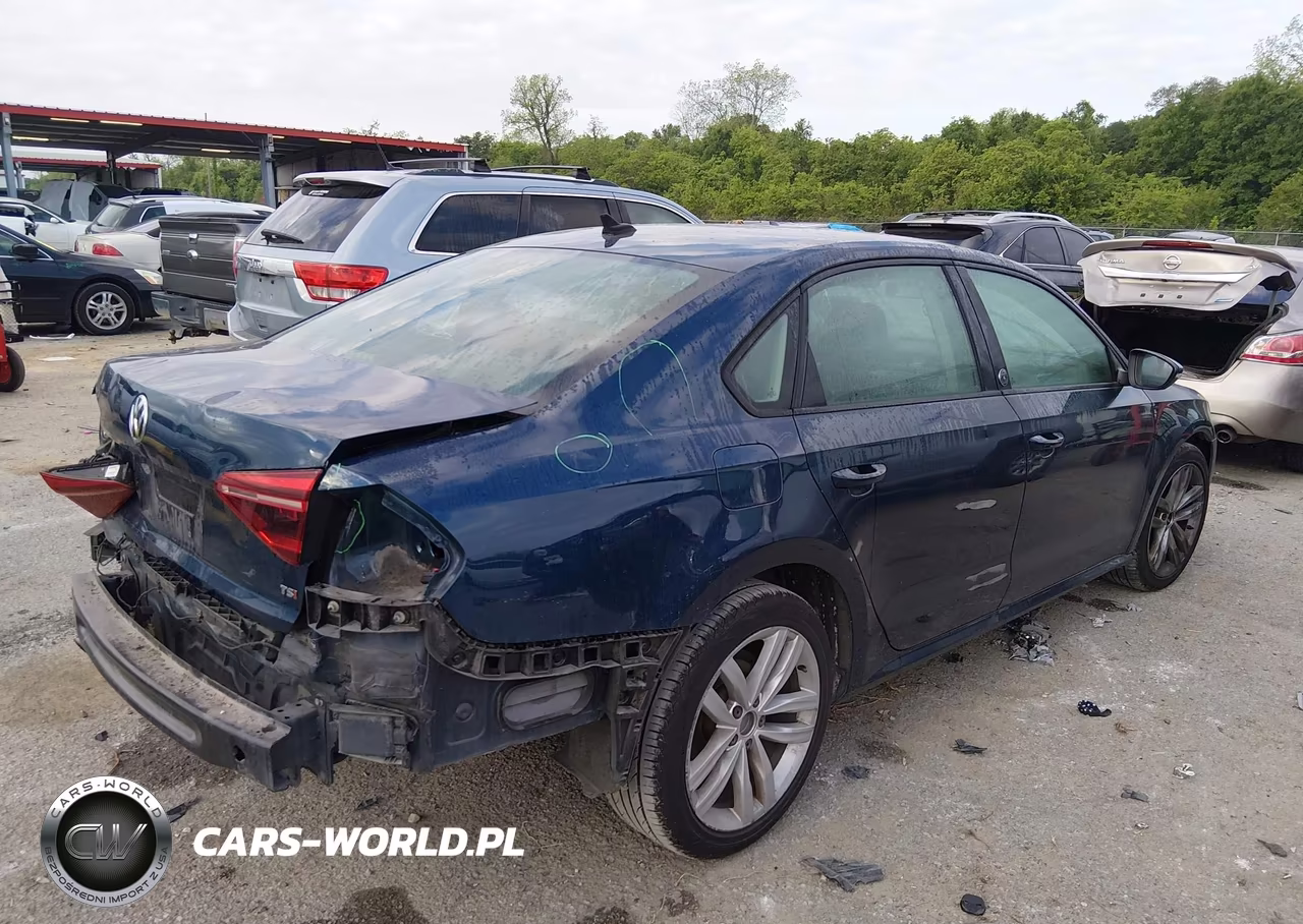 2019 Volkswagen Passat 2.0T Wolfsburg Edition VIN:1VWLA7A30KC013664 - 4