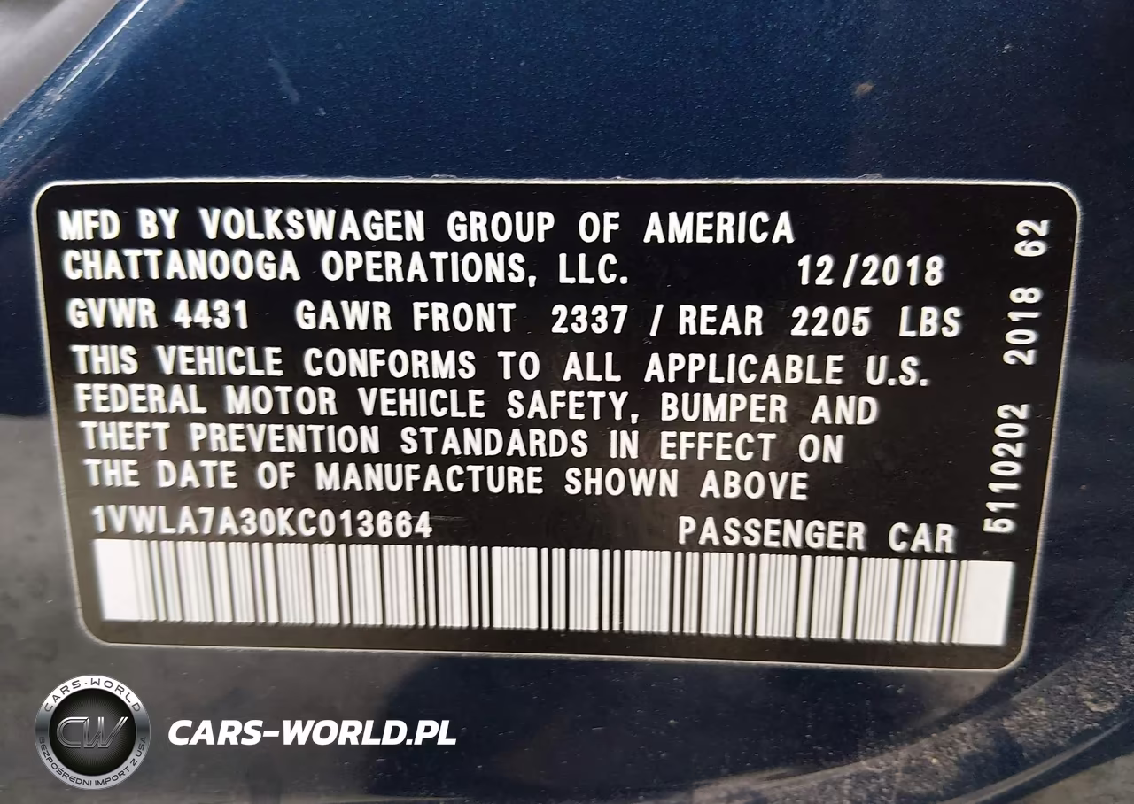 2019 Volkswagen Passat 2.0T Wolfsburg Edition VIN:1VWLA7A30KC013664 - 9
