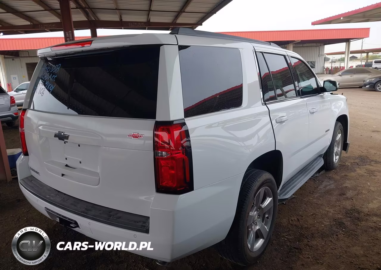 2017 Chevrolet Tahoe Ls VIN:1GNSKAKC5HR346639 - 4