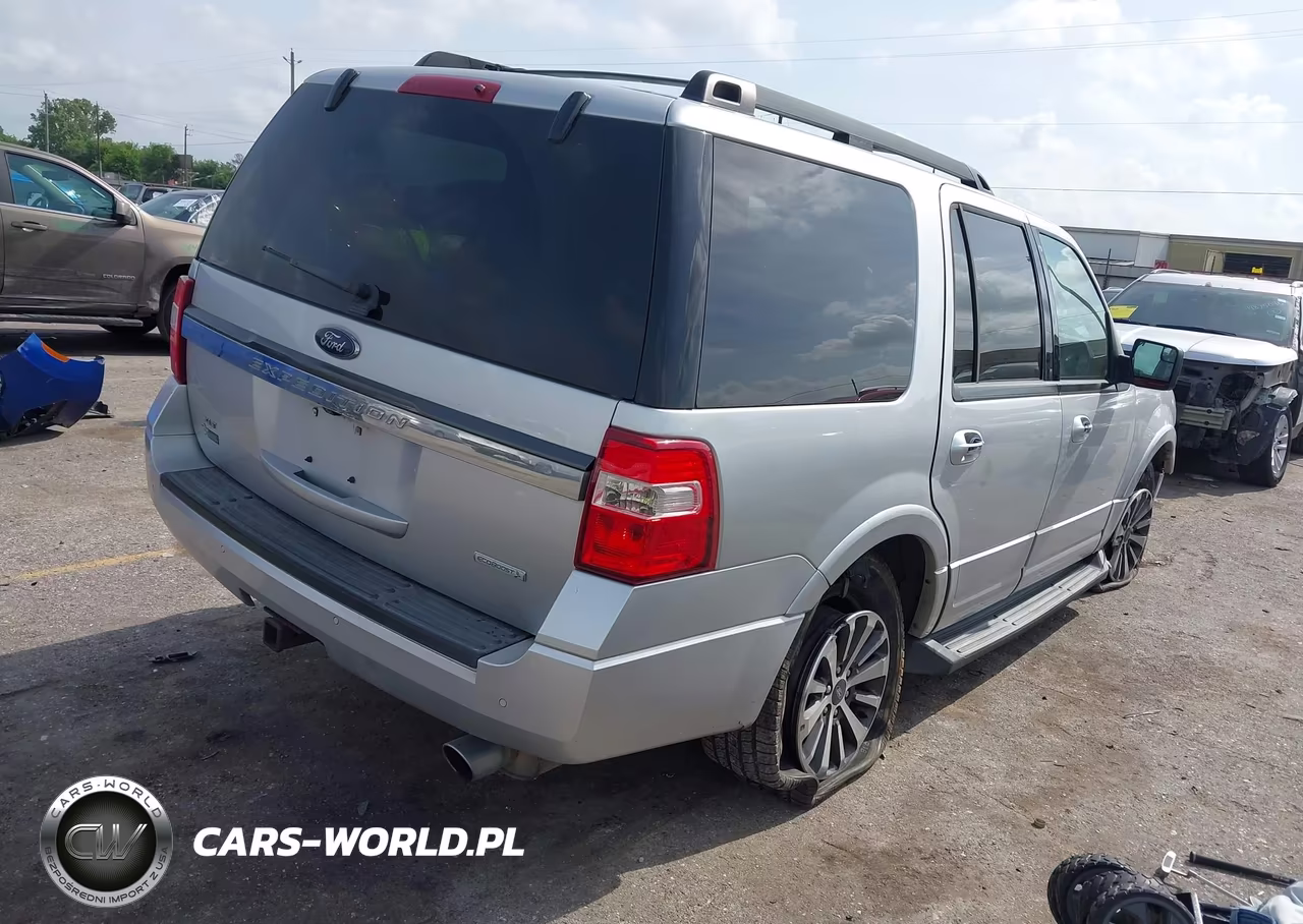 2017 Ford Expedition Xlt VIN:1FMJU1HT5HEA23572 - 4